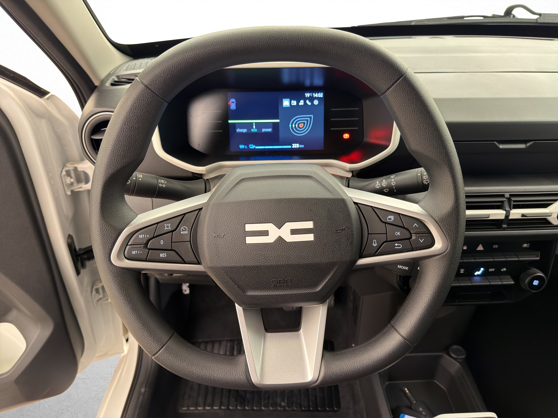 DACIA Spring Essential-image-7