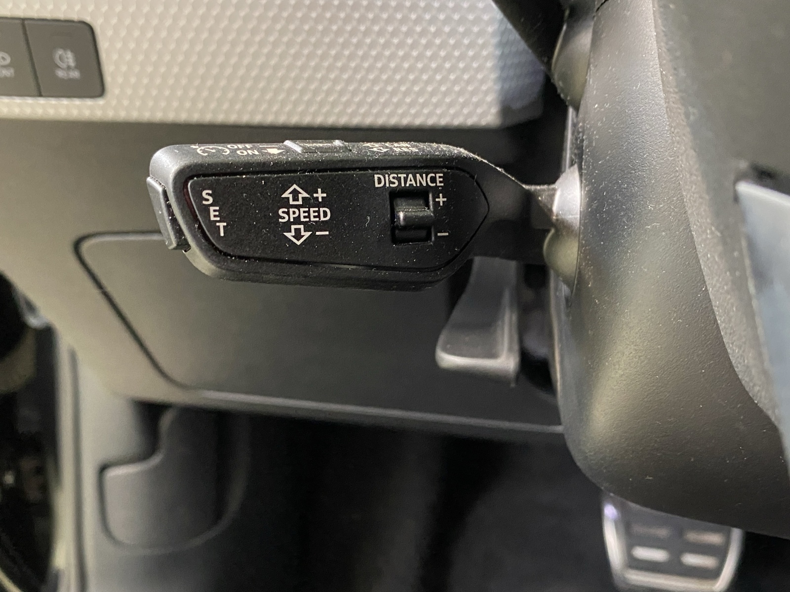 AUDI A1 Sportback 30 TFSI S Line Attraction S-tronic-image-14