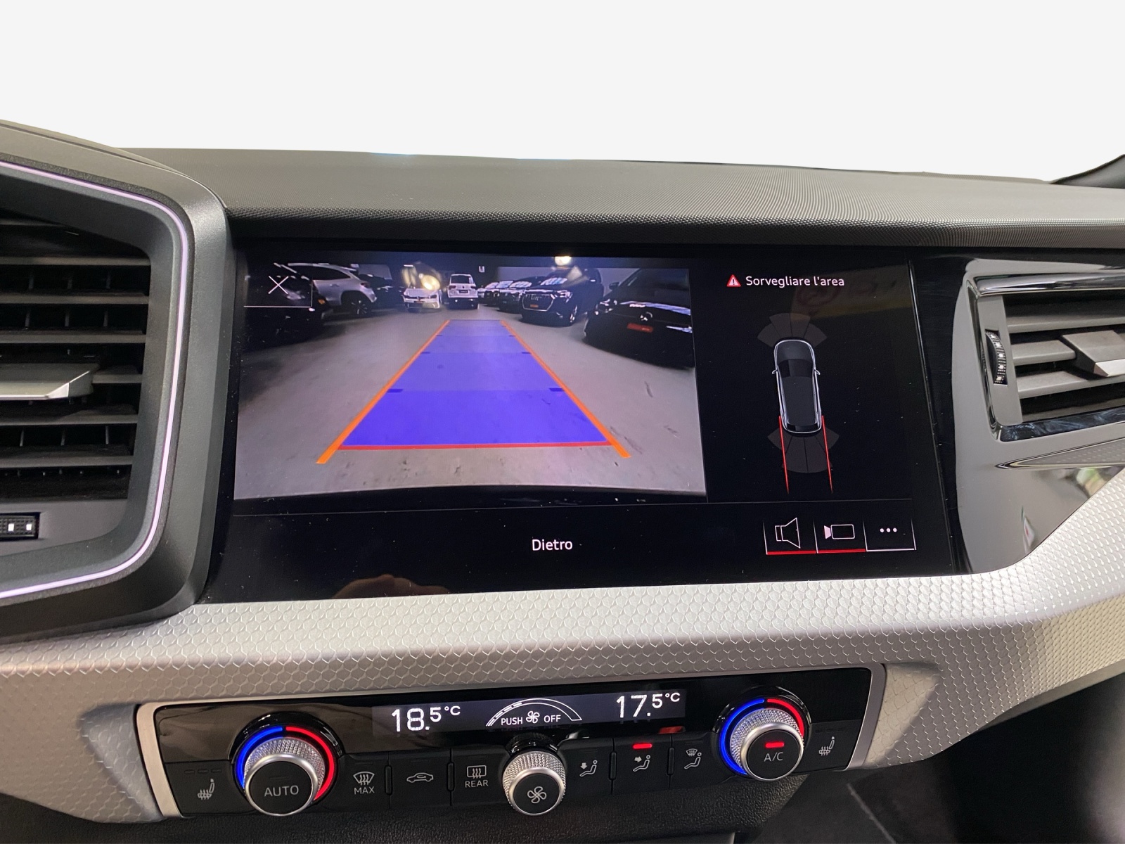 AUDI A1 Sportback 30 TFSI S Line Attraction S-tronic-image-13