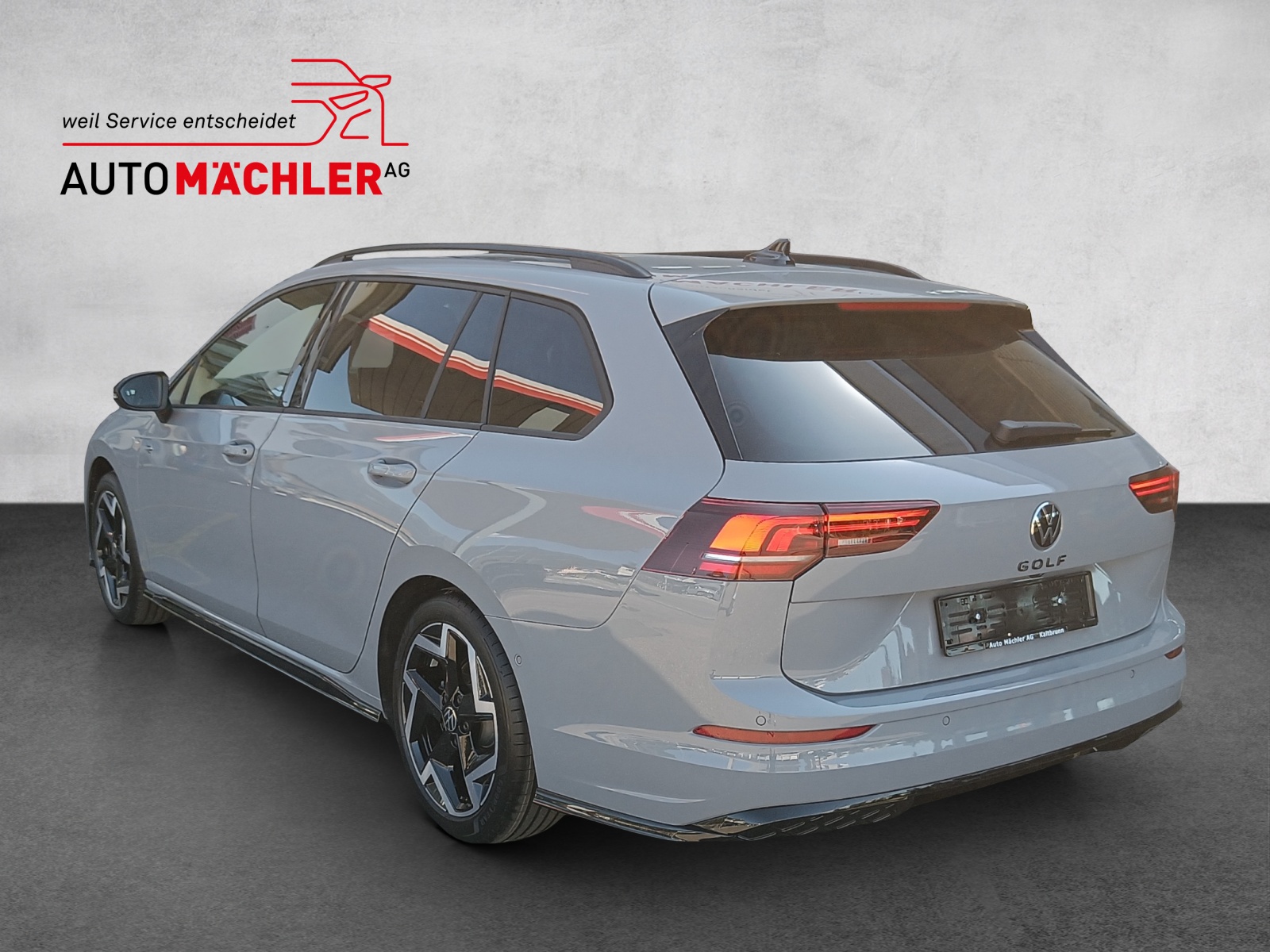 VW Golf VIII Variant 1.5 eTSI R-Line DSG*8-Fach Räder*AHK*-image-6