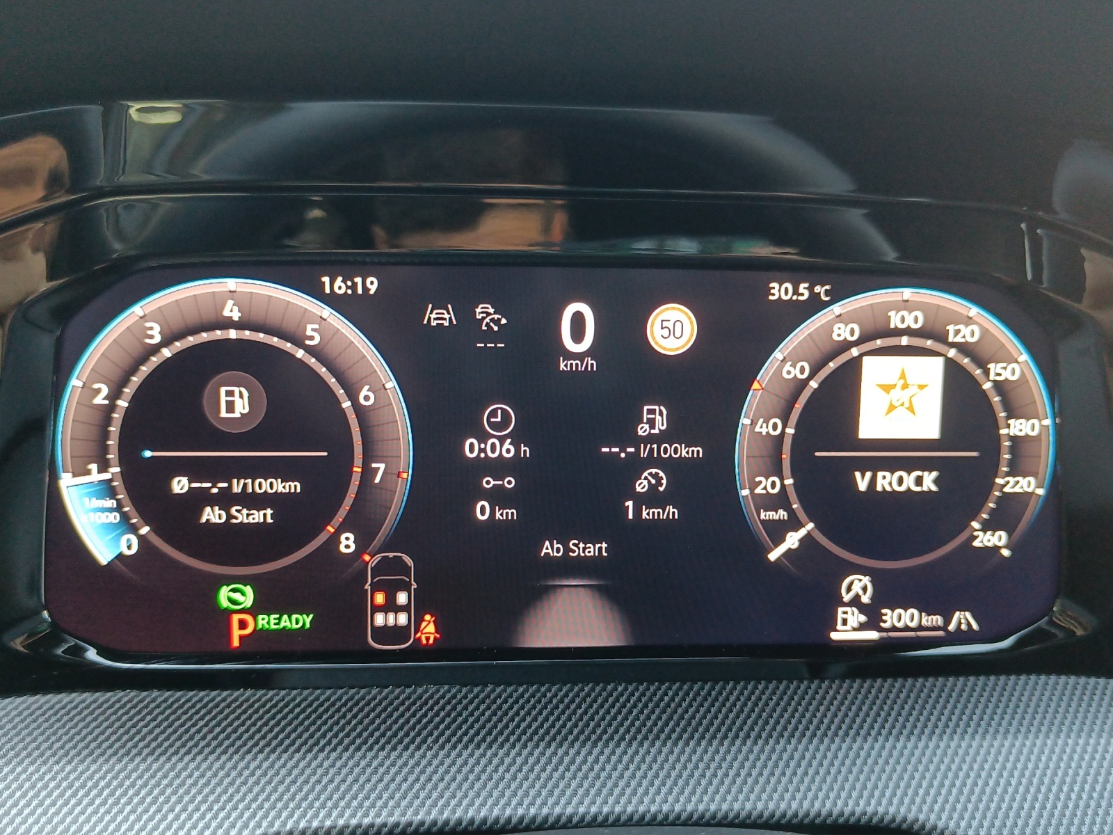 VW Golf VIII Variant 1.5 eTSI R-Line DSG*8-Fach Räder*AHK*-image-10