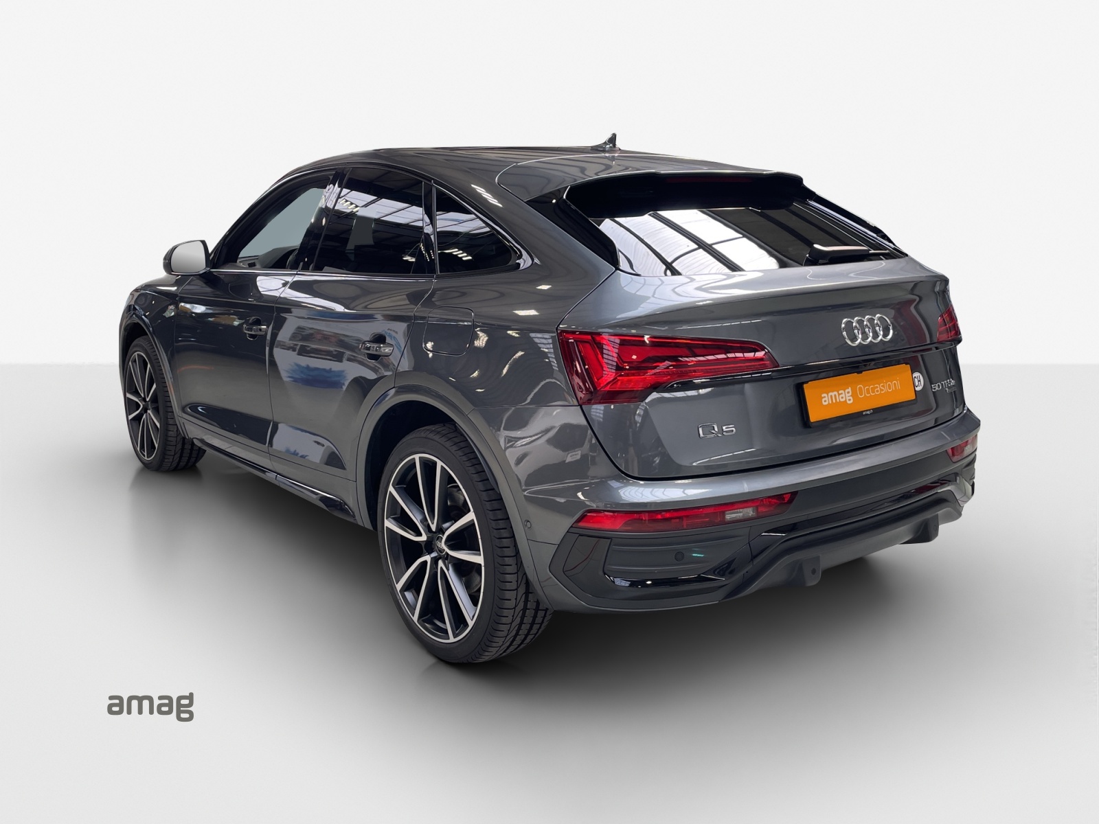 AUDI Q5 Sportback 50 TFSI e PHEV S line quattro S-tronic-image-3