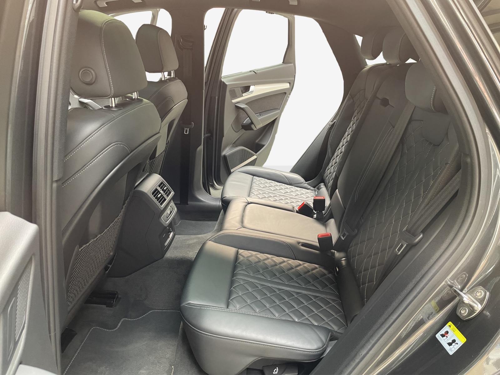 AUDI Q5 Sportback 50 TFSI e PHEV S line quattro S-tronic-image-12