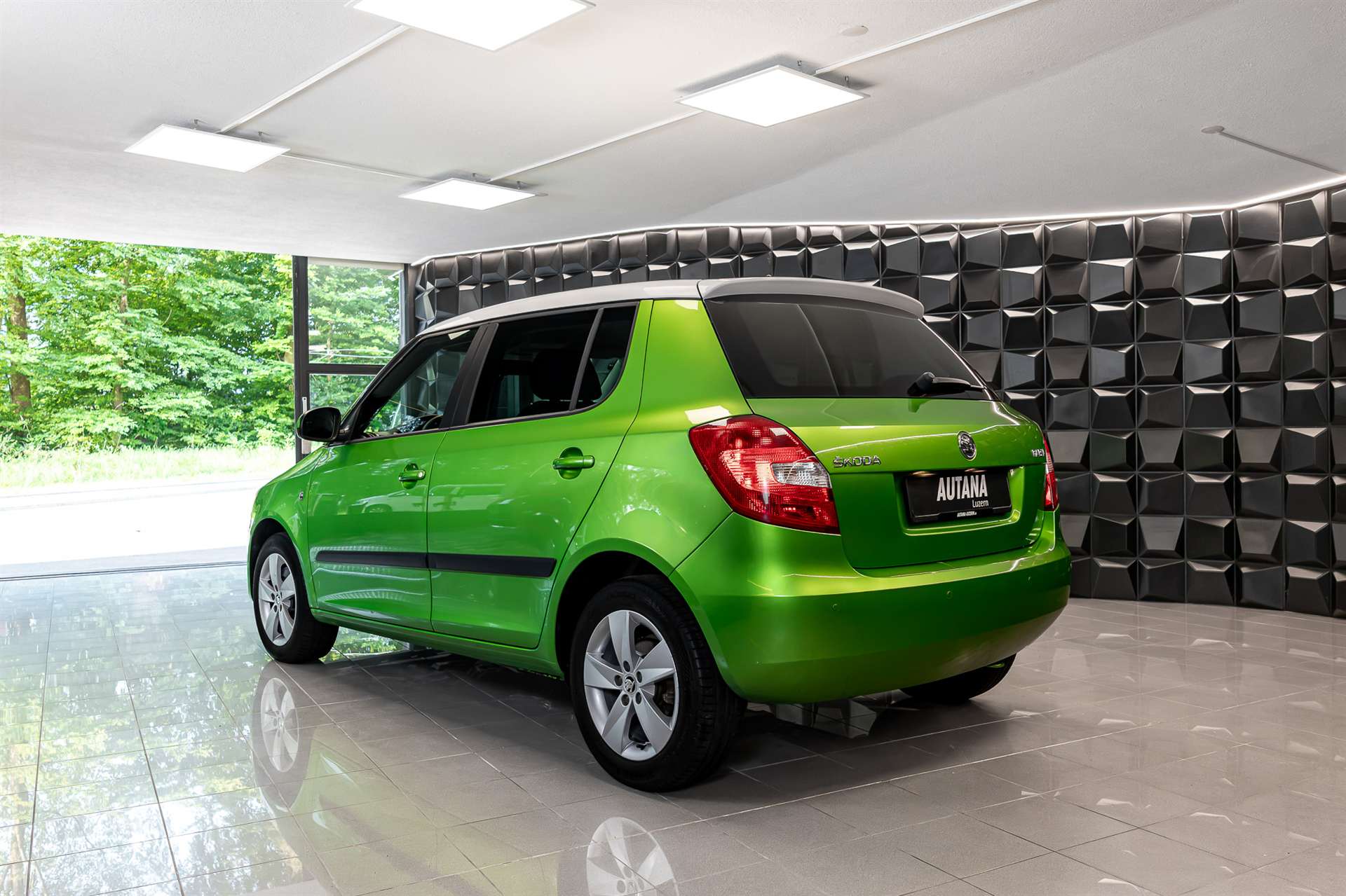SKODA Fabia 1.2 TSI Ambition Plus-image-2