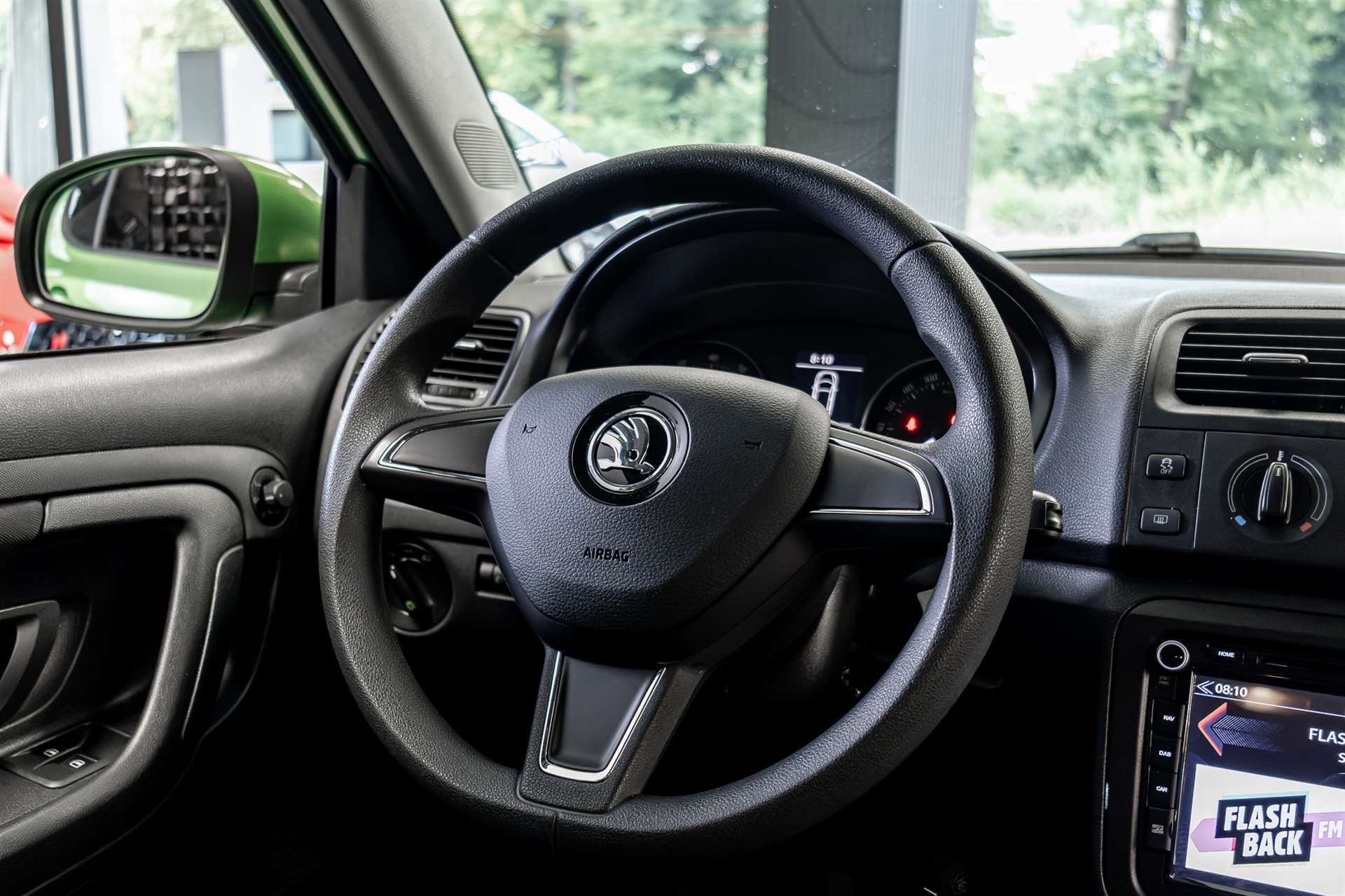 SKODA Fabia 1.2 TSI Ambition Plus-image-6