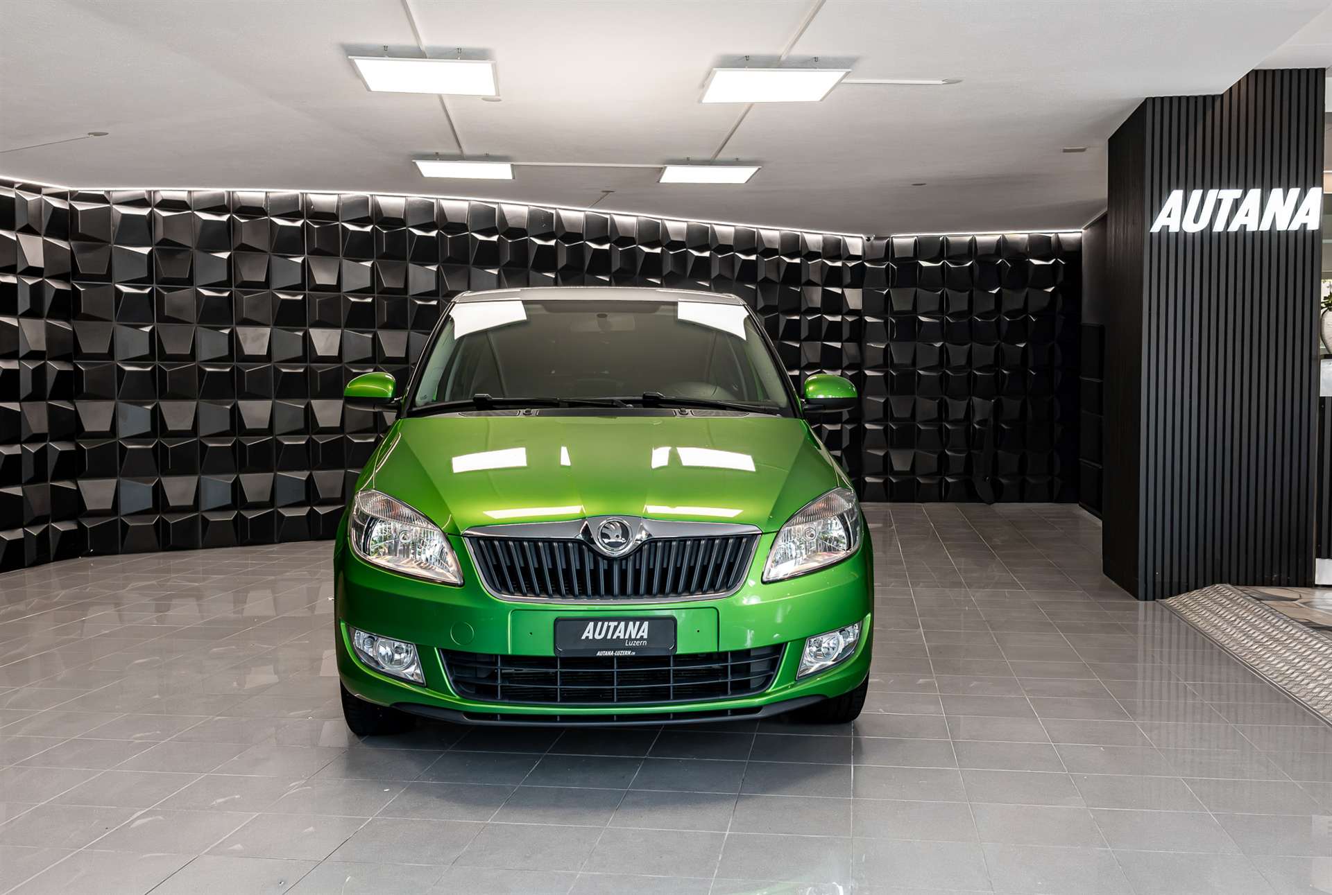 SKODA Fabia 1.2 TSI Ambition Plus-image-3