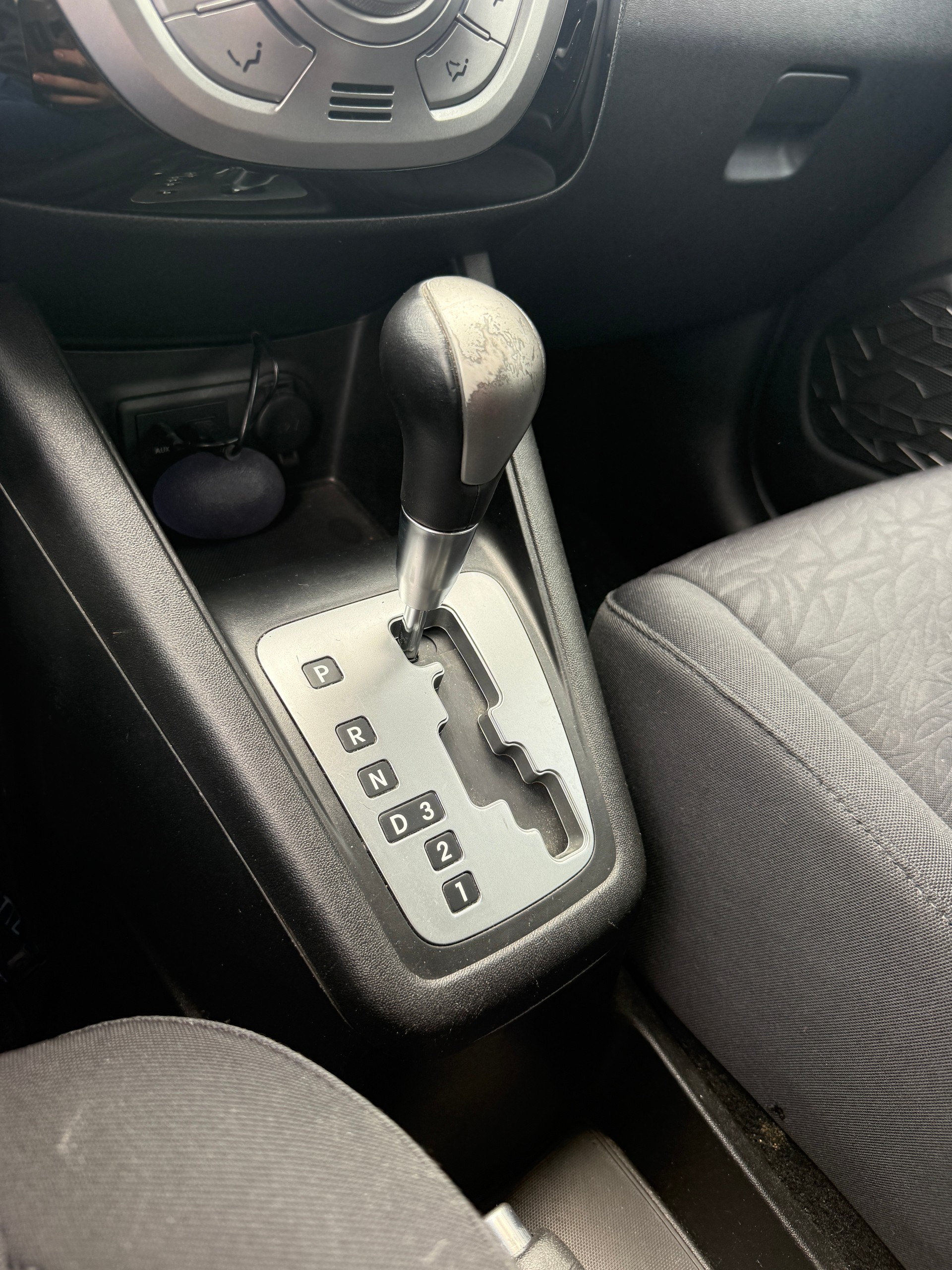 HYUNDAI iX20 1.6 Automatic-image-12