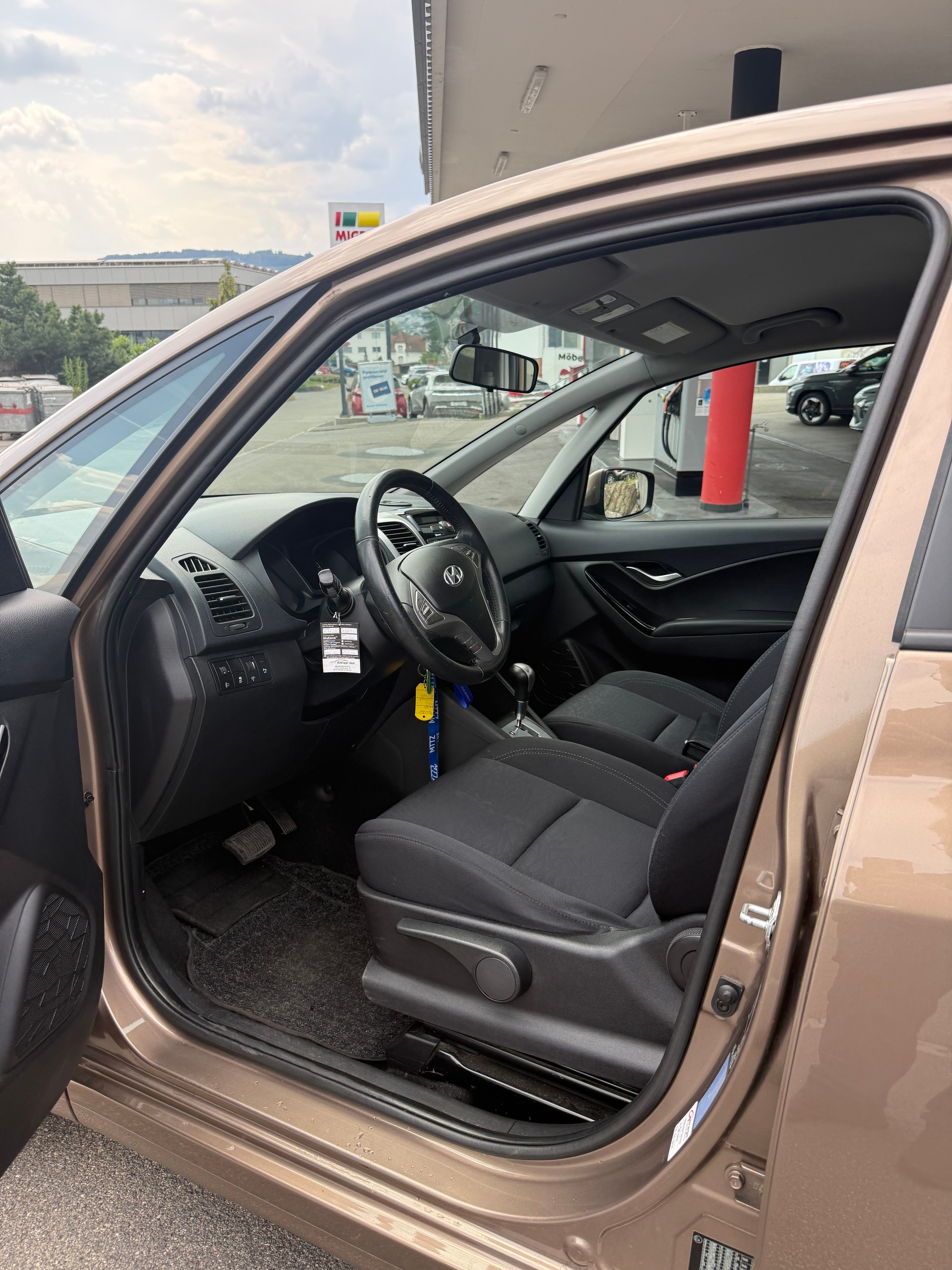 HYUNDAI iX20 1.6 Automatic-image-7