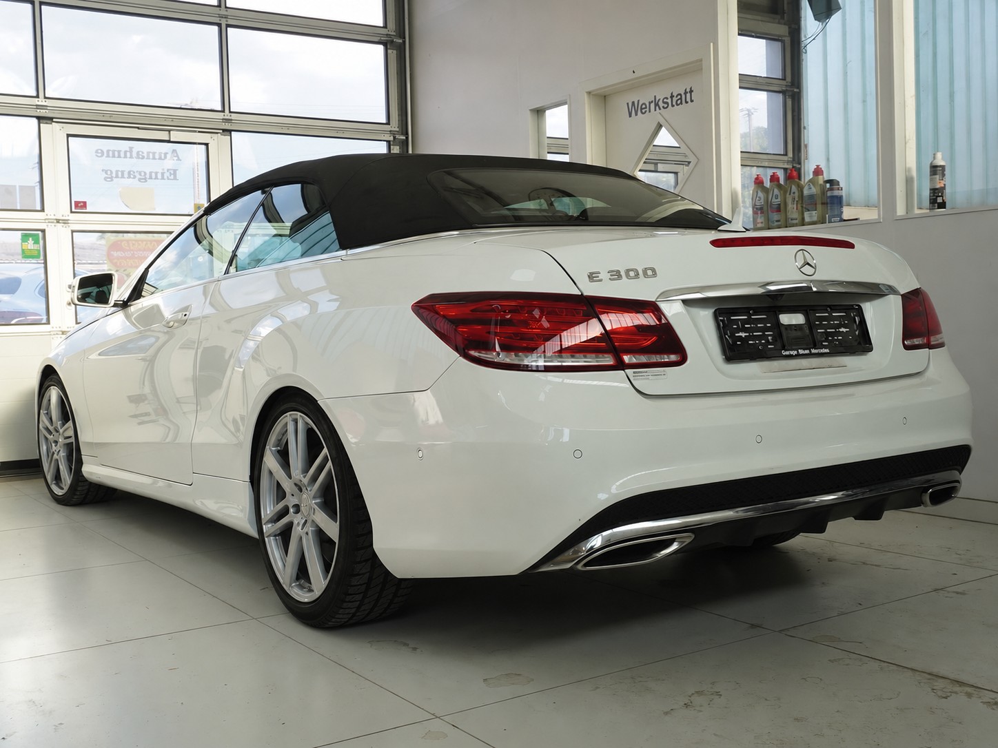 MERCEDES-BENZ E 300 7G-Tronic AMG Line-image-3