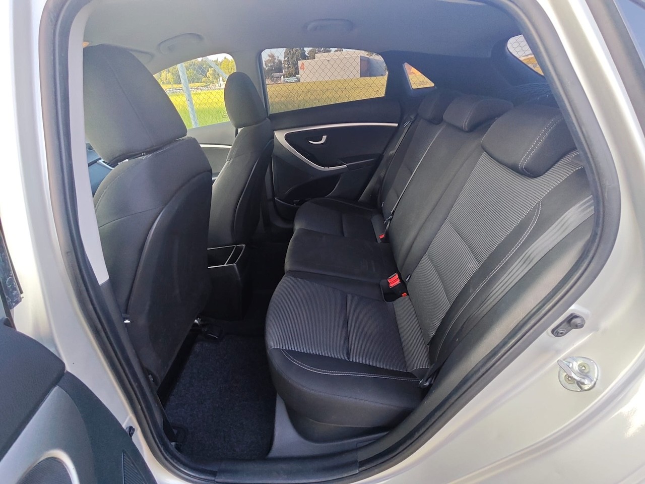 HYUNDAI i30 1.6 CRDi Style-image-24