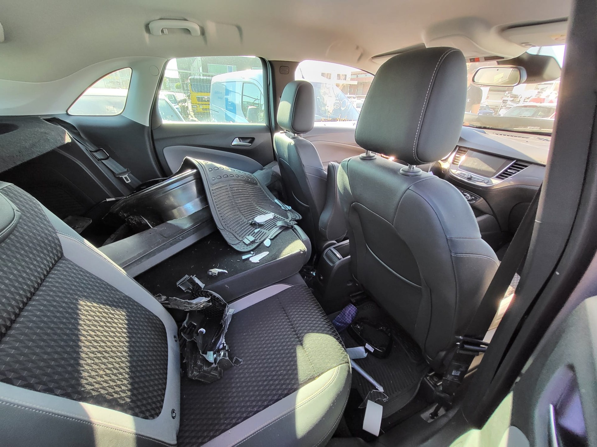 OPEL Crossland X 1.2i Ultimate Automat-image-9