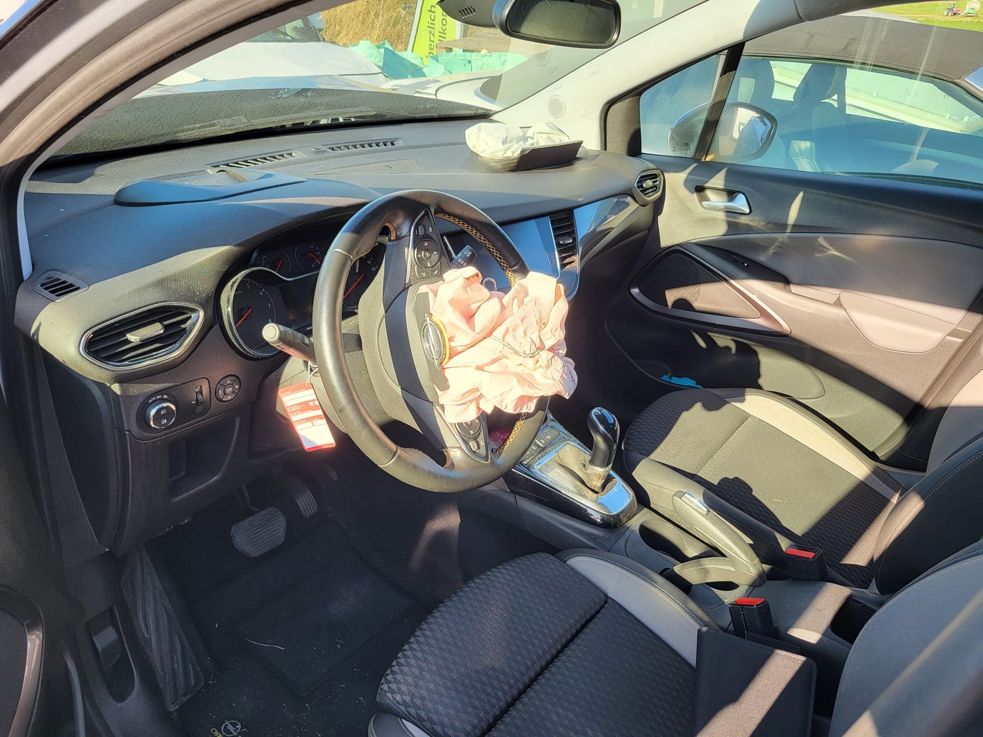 OPEL Crossland X 1.2i Ultimate Automat-image-7