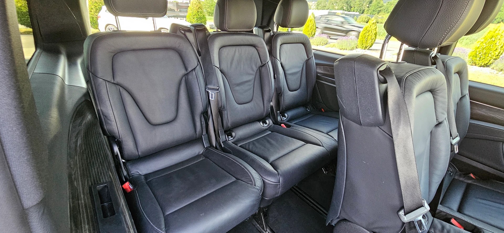 MERCEDES-BENZ V 300 d lang Exclusive 9G-Tronic - 8 Sitze-image-11