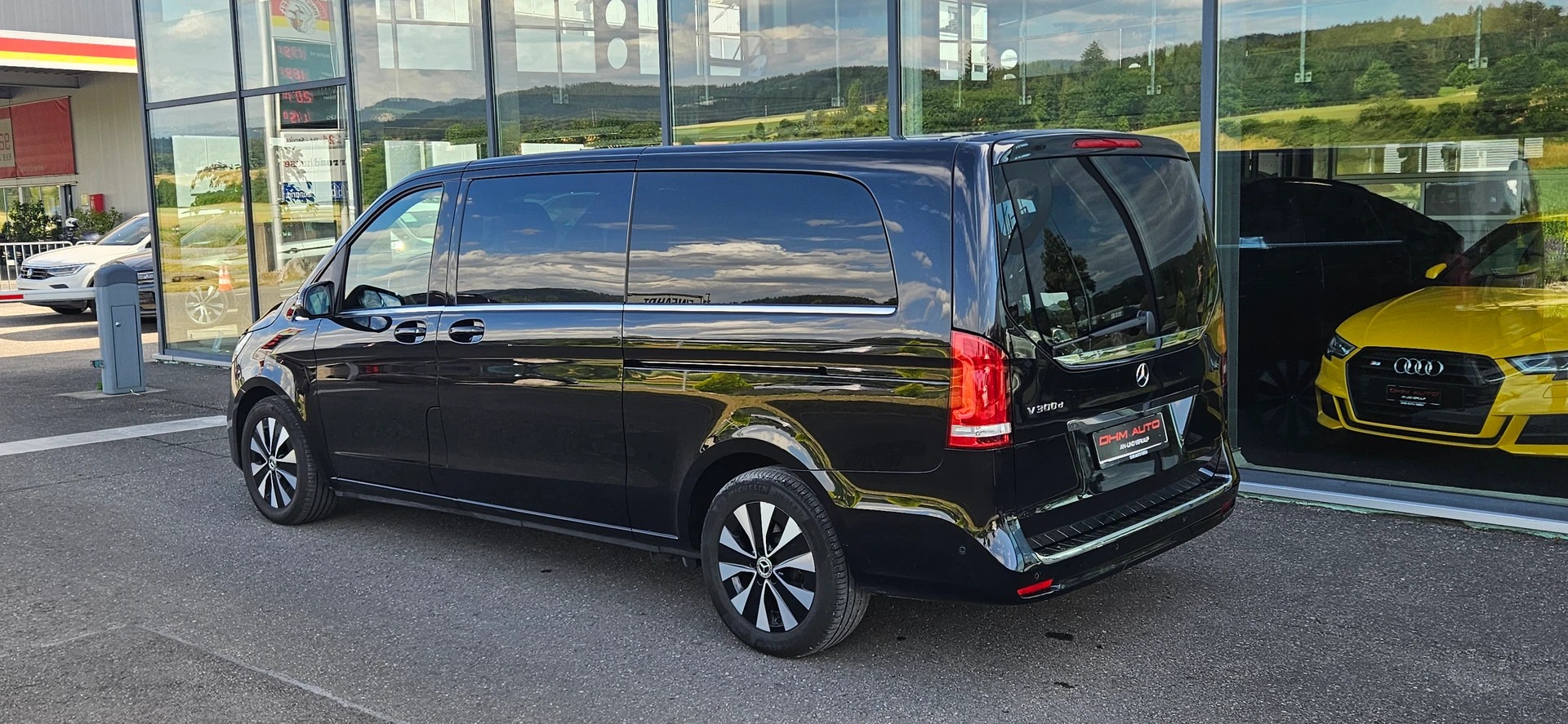 MERCEDES-BENZ V 300 d lang Exclusive 9G-Tronic - 8 Sitze-image-4