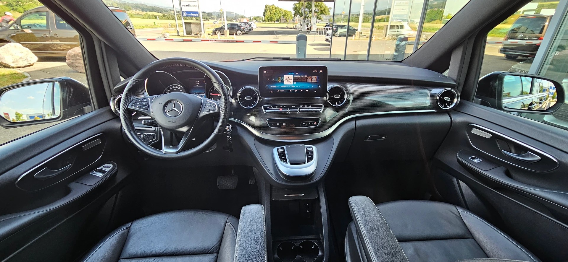 MERCEDES-BENZ V 300 d lang Exclusive 9G-Tronic - 8 Sitze-image-8