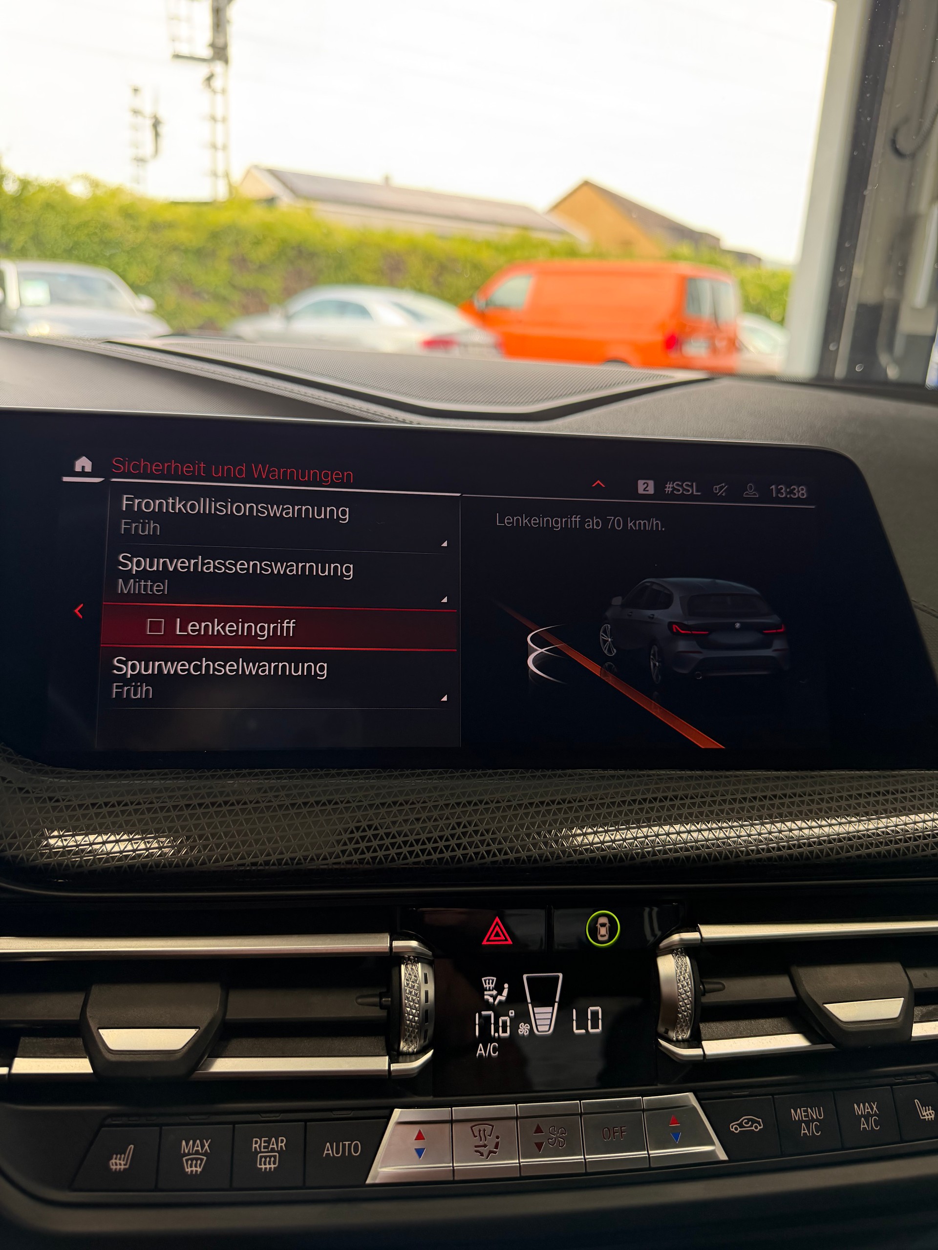 BMW 118i Sport Line * Head Up Display * Rückfahrkamera * Totwinkel * Spurhalteassistent-image-14