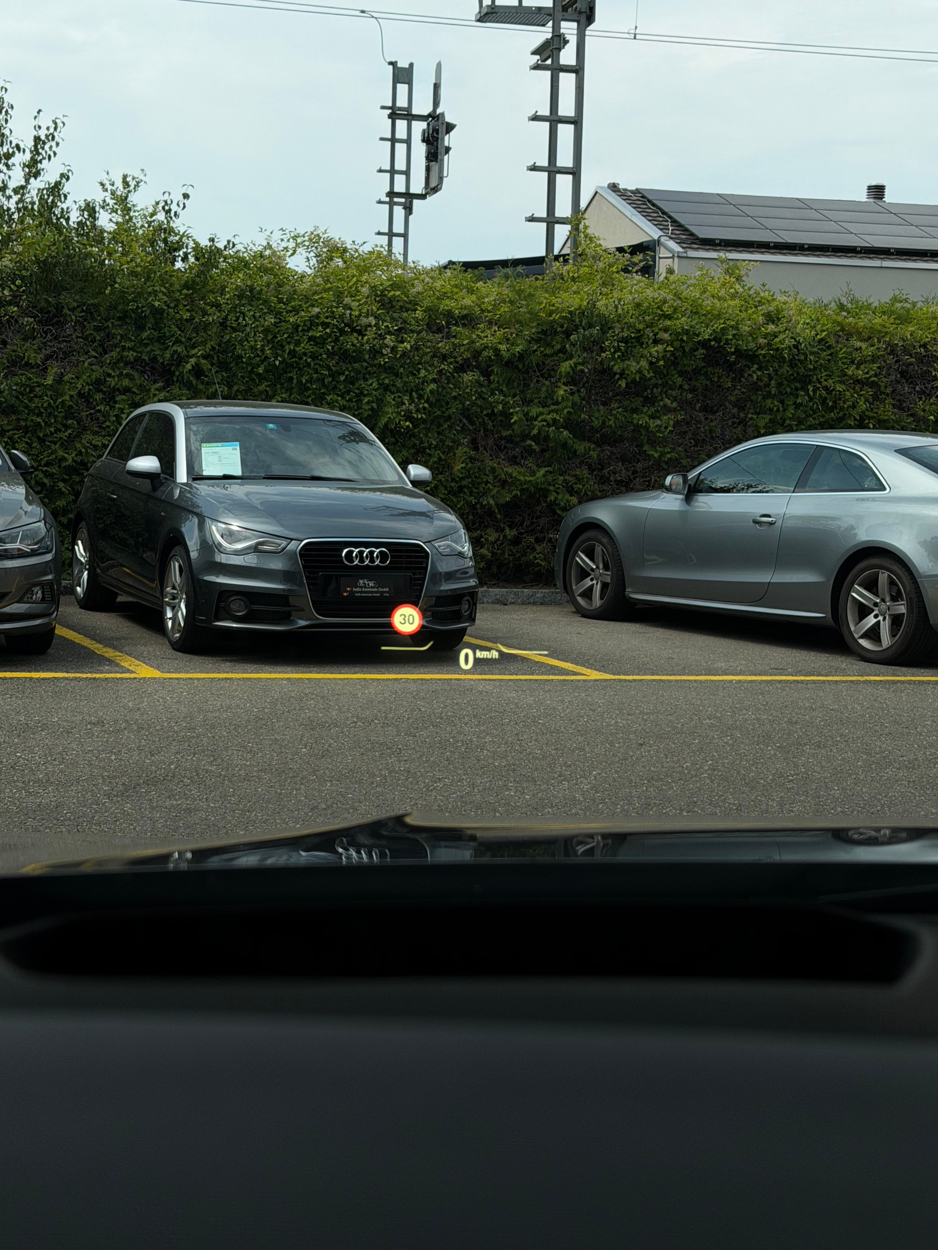BMW 118i Sport Line * Head Up Display * Rückfahrkamera * Totwinkel * Spurhalteassistent-image-9