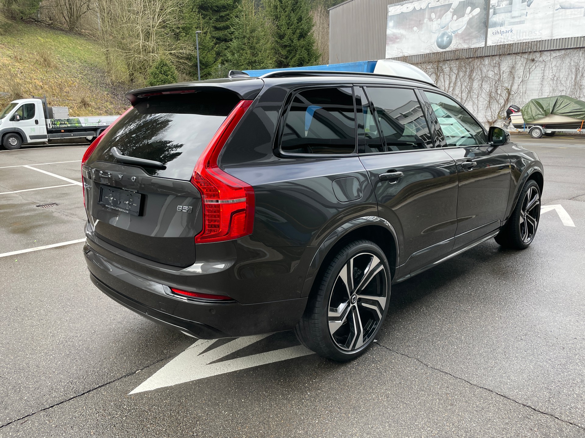VOLVO XC90 B5 Diesel Mild Hybrid AWD Ultimate Dark Geartronic - 7 Sitzer-image-3