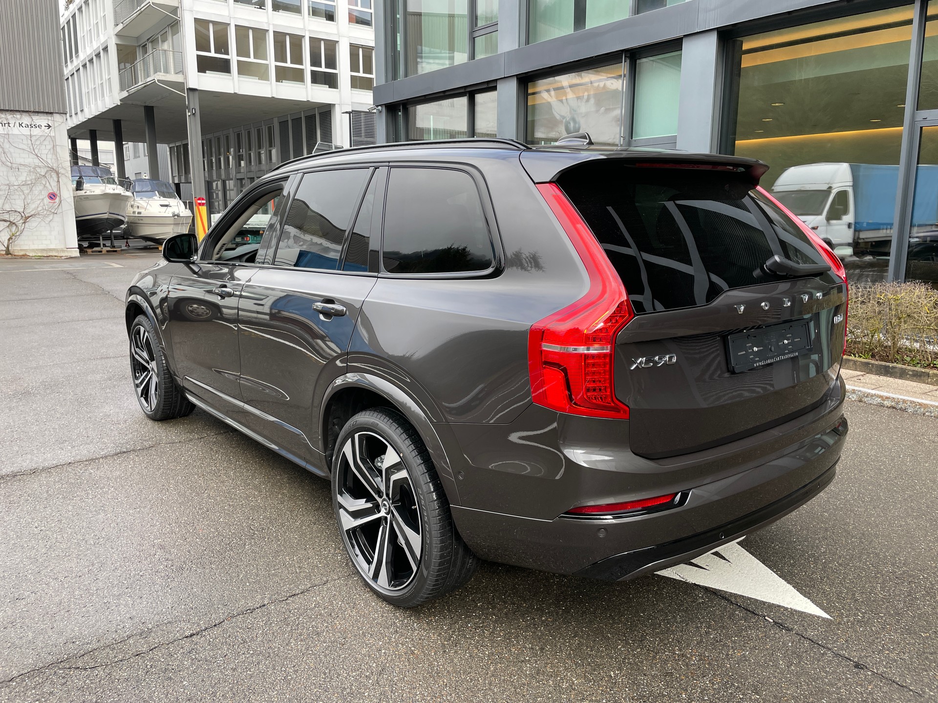 VOLVO XC90 B5 Diesel Mild Hybrid AWD Ultimate Dark Geartronic - 7 Sitzer-image-7