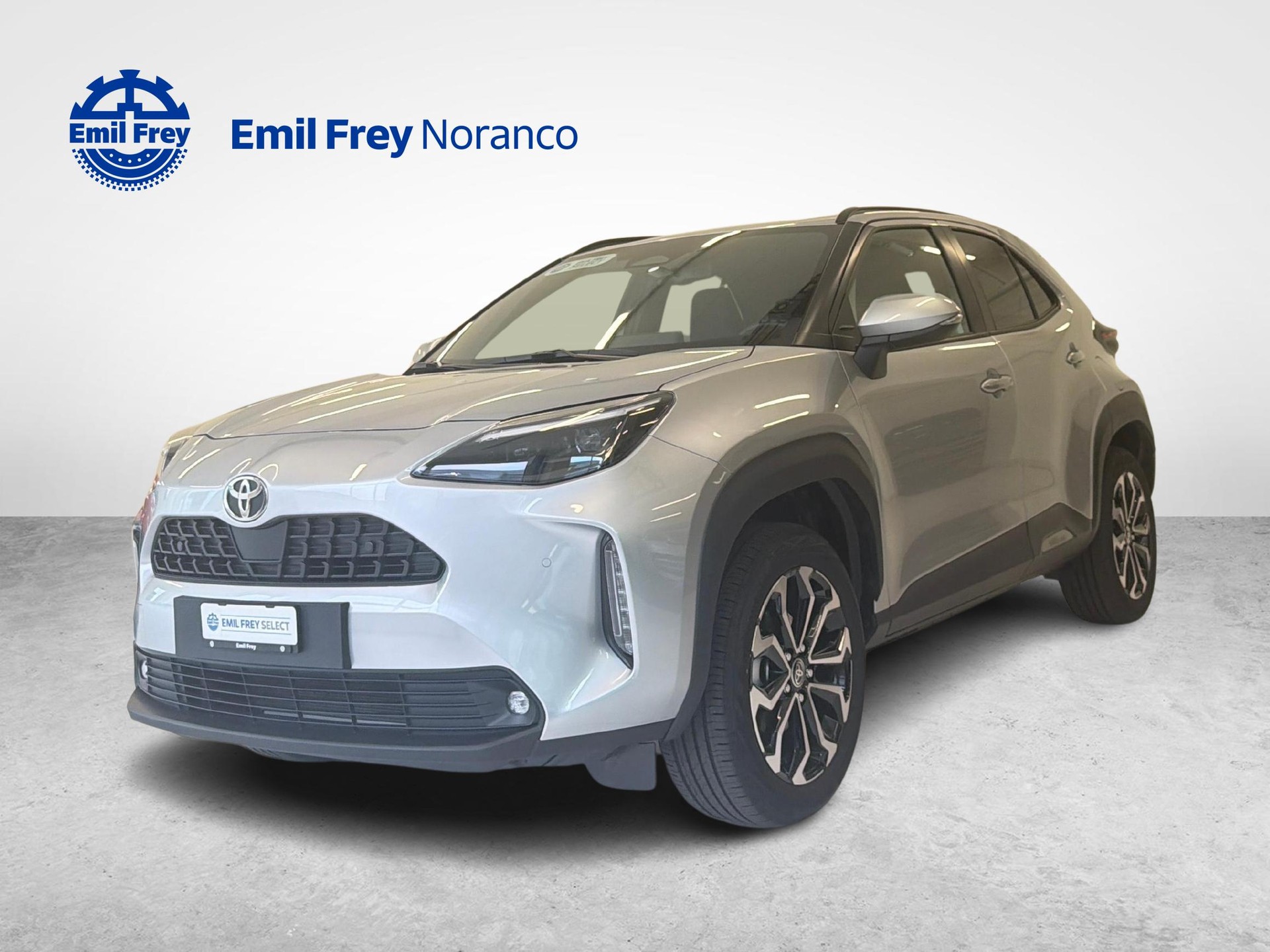TOYOTA Yaris Cross 1.5 VVT-i HSD Trend AWD-i - Ruote invernali & Servizi inclusi-image-0
