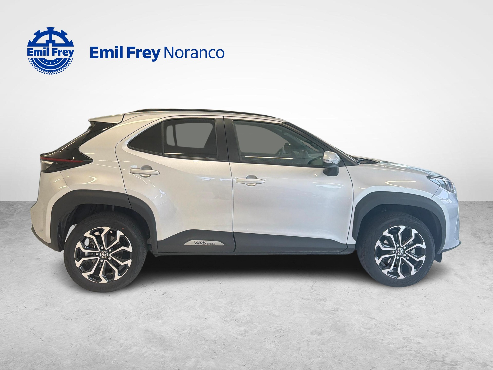 TOYOTA Yaris Cross 1.5 VVT-i HSD Trend AWD-i - Ruote invernali & Servizi inclusi-image-5