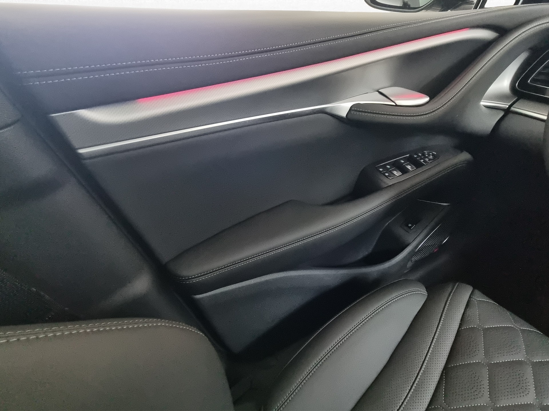 BYD Sealion 7 91,3 kWh Excellence AWD-image-11