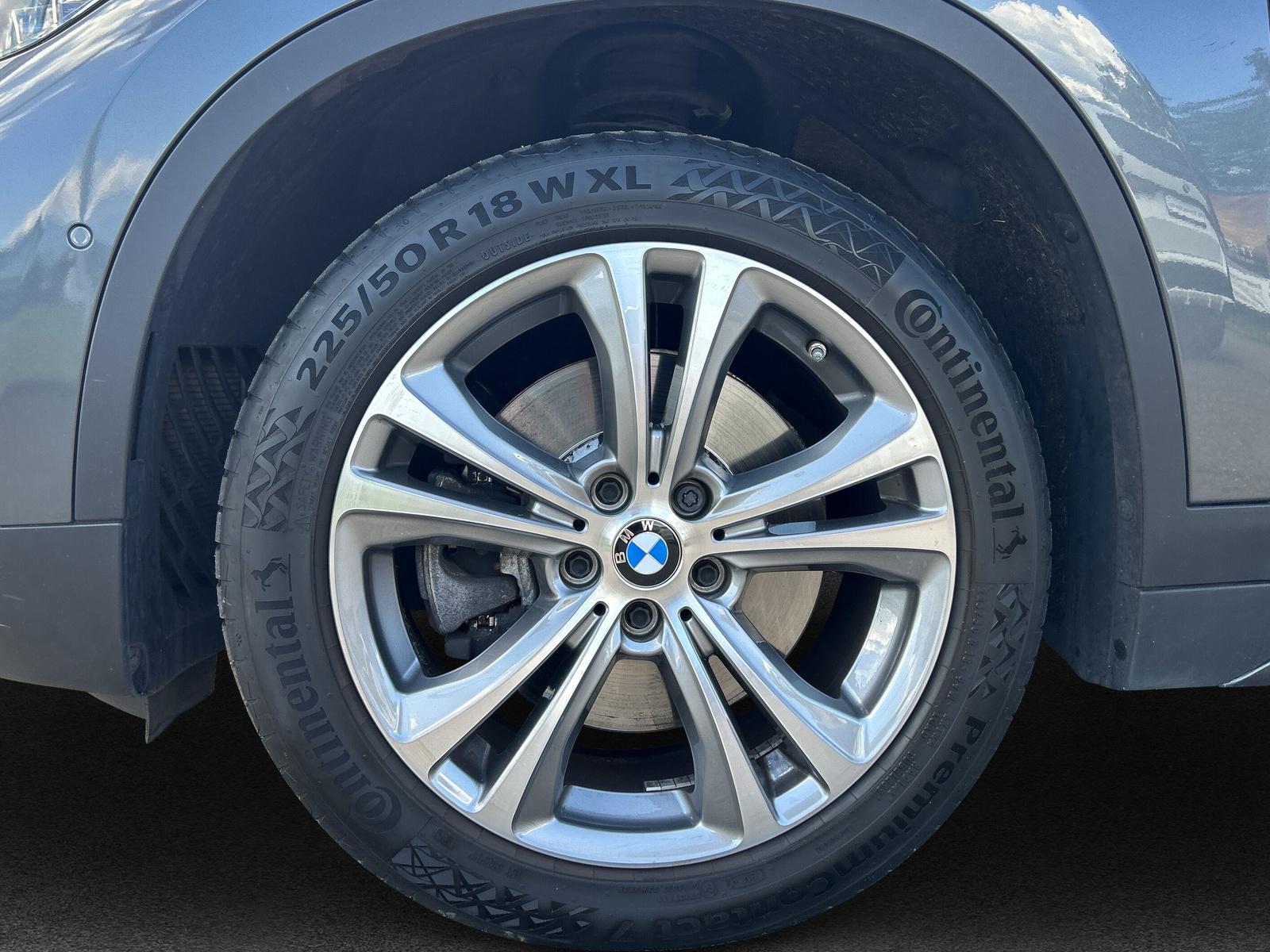 BMW X1 20i Sport Line xDrive F48 (CH9-image-9