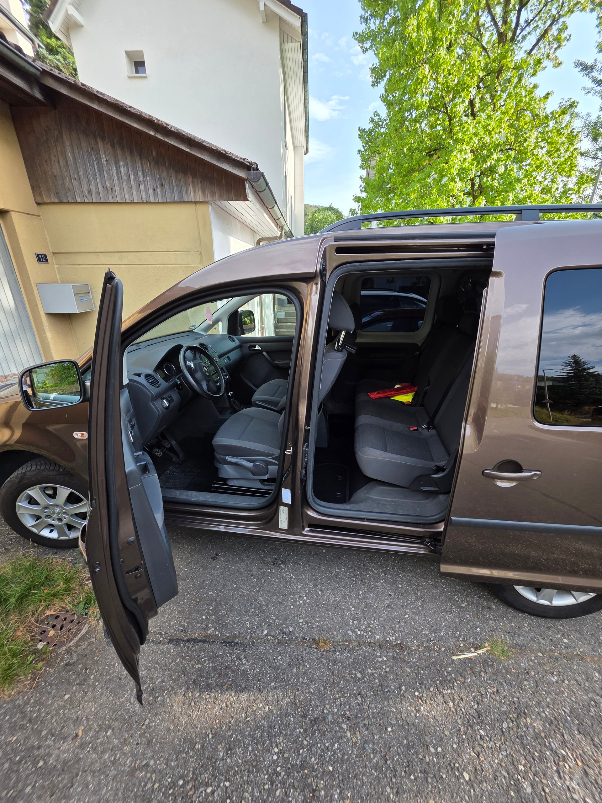 VW CADDY-image-4