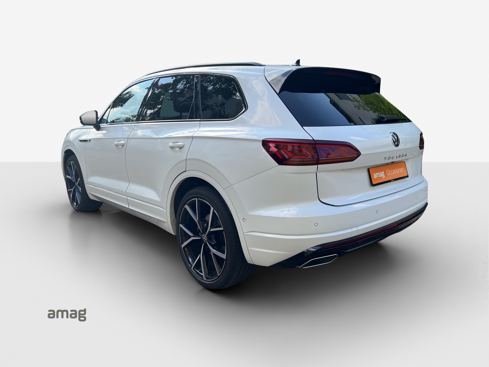 VW Touareg 3.0 TDI R Line Tiptronic-image-2