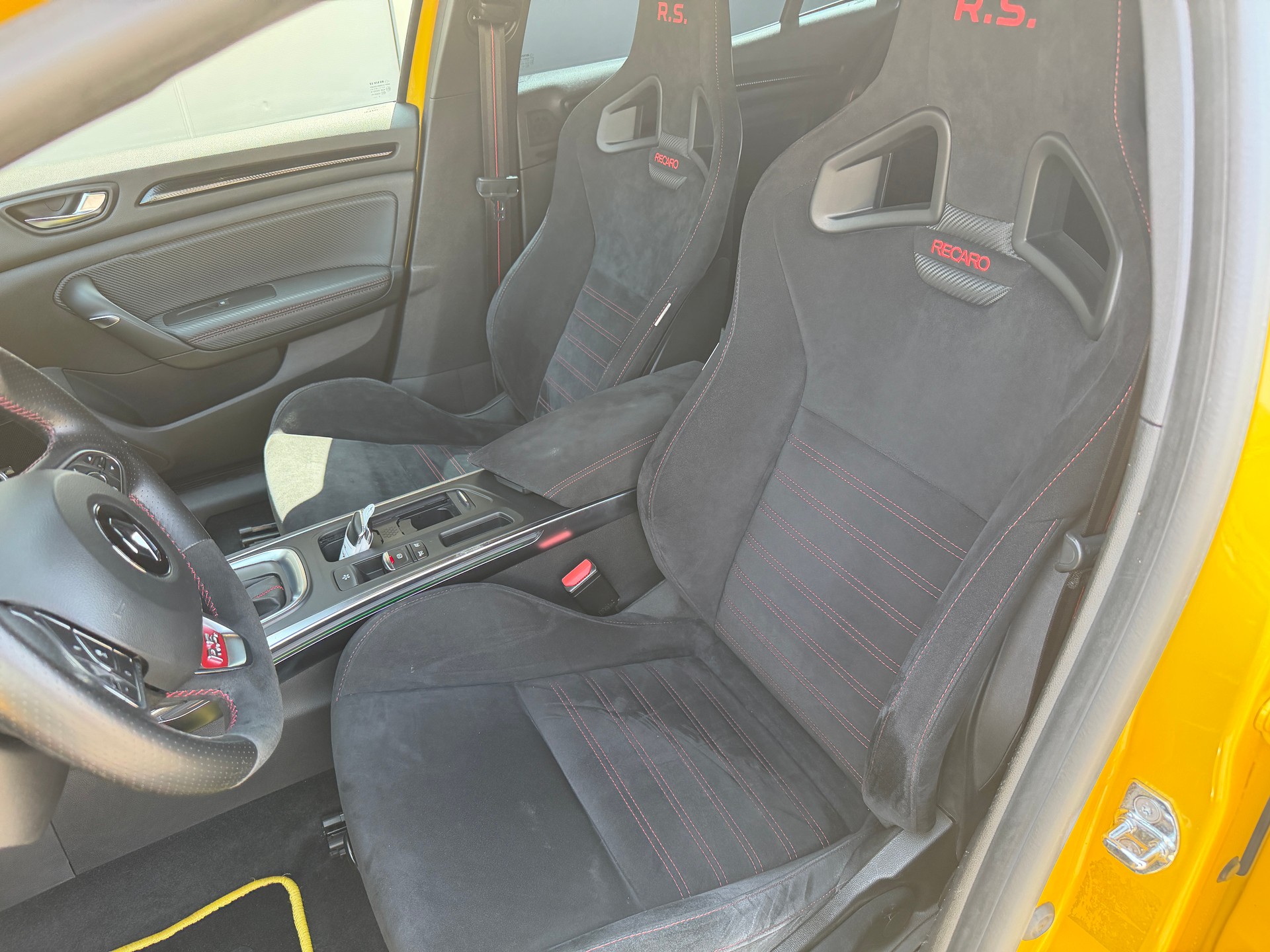 RENAULT Mégane Sport 1.8 T Trophy EDC-image-4