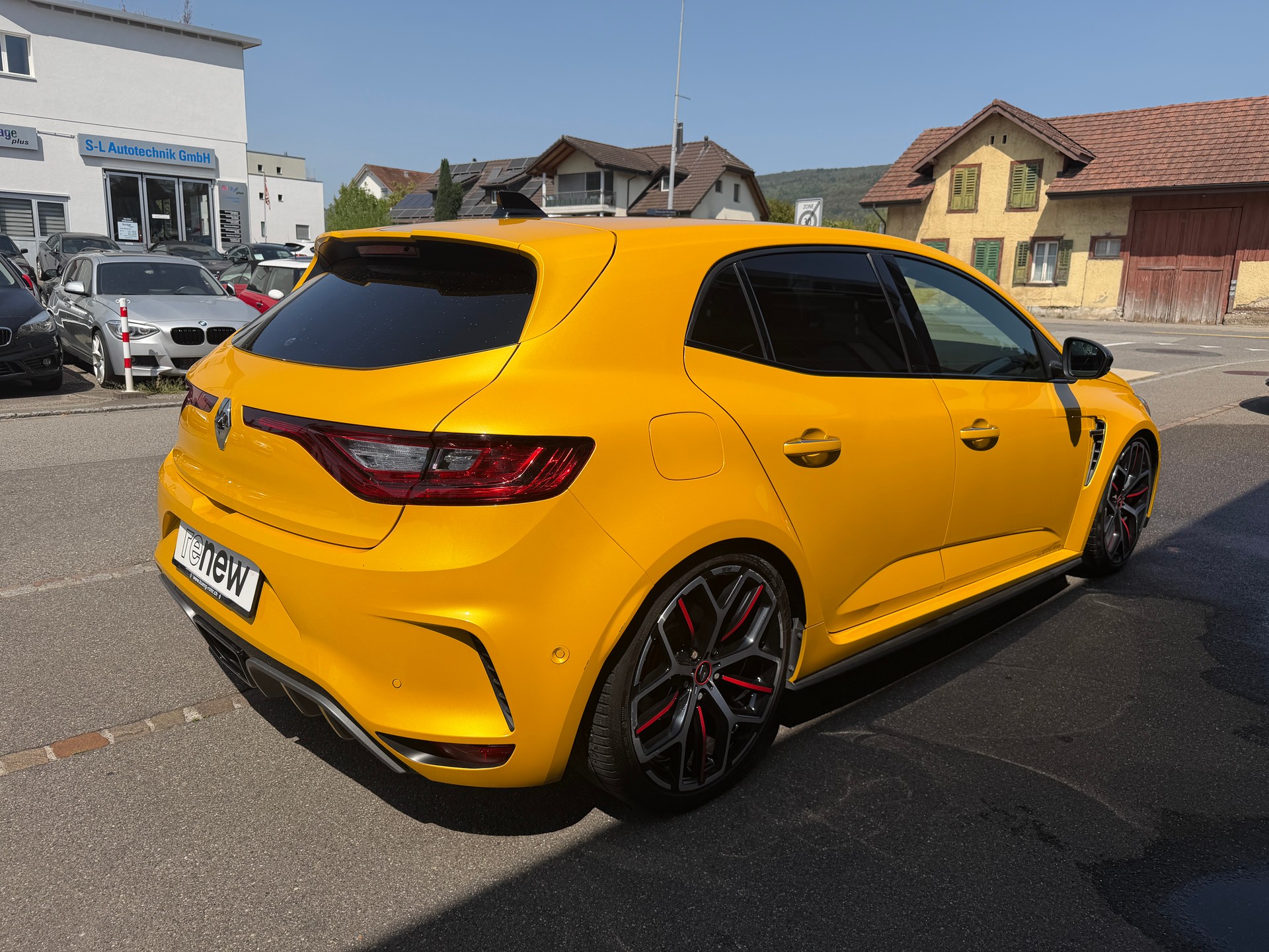 RENAULT Mégane Sport 1.8 T Trophy EDC-image-3