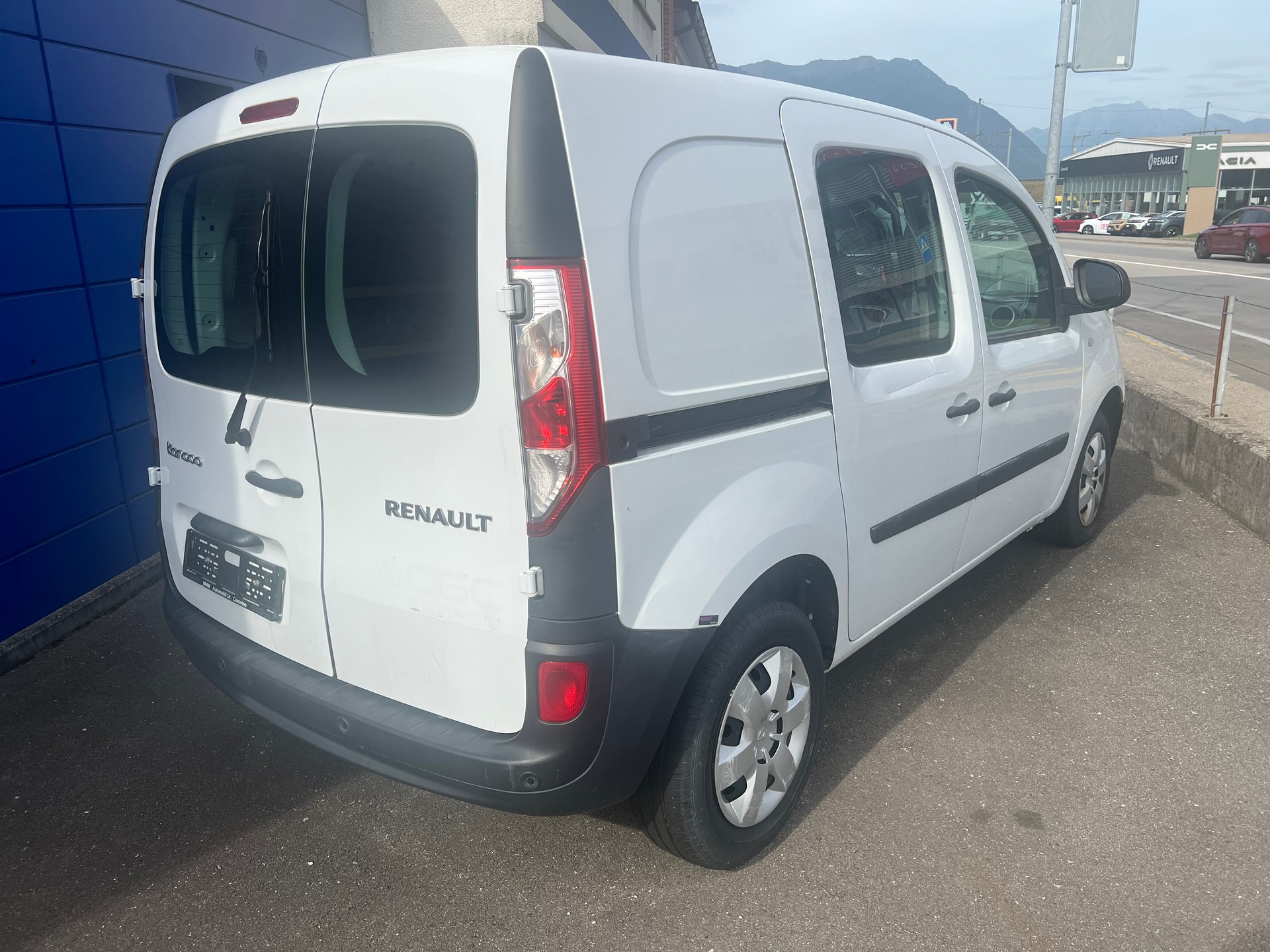 RENAULT Kangoo Medium dCi 95 ENERGY Access-image-3