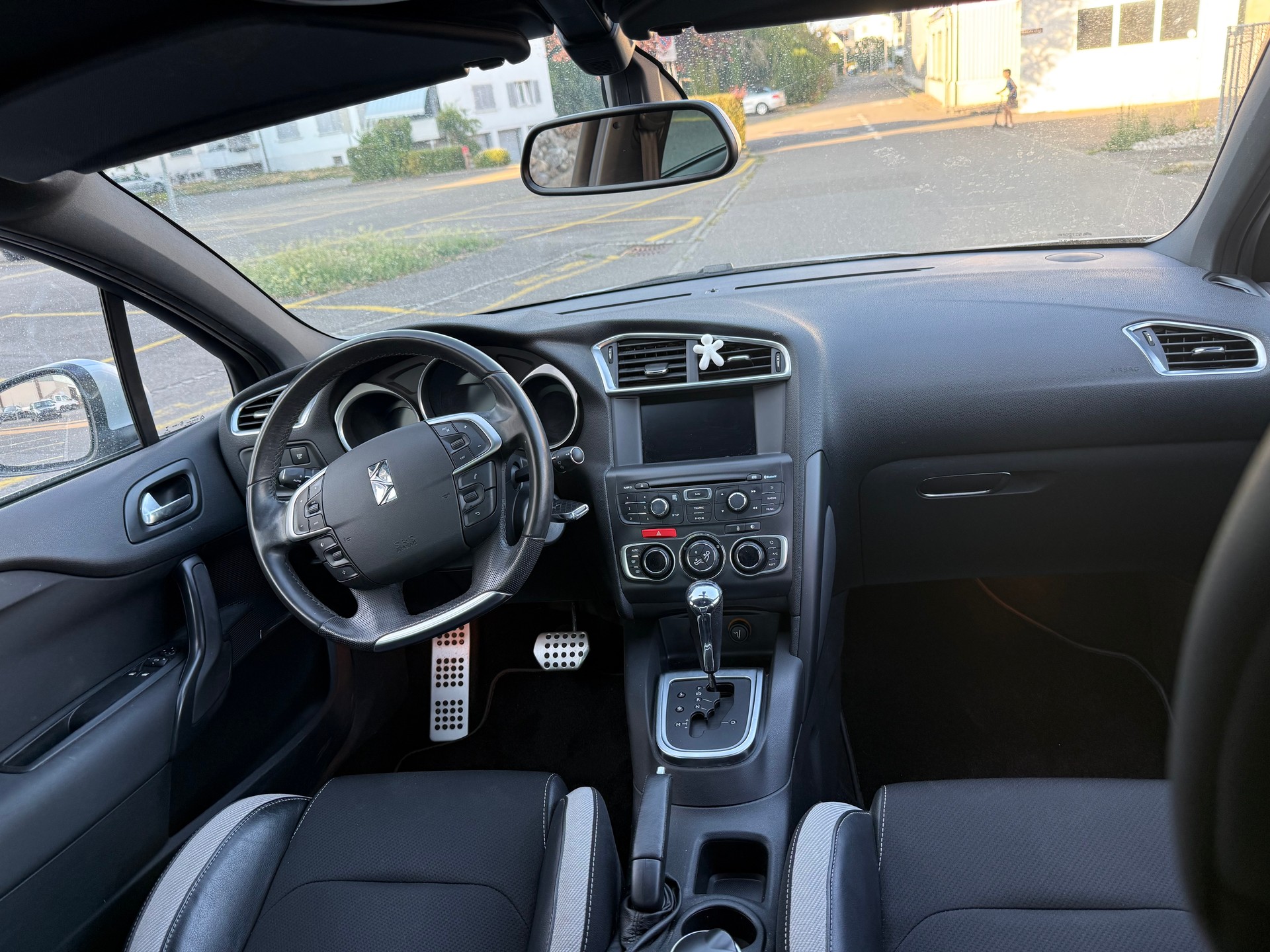 DS AUTOMOBILES DS4 1.6 THP Automatic-image-9
