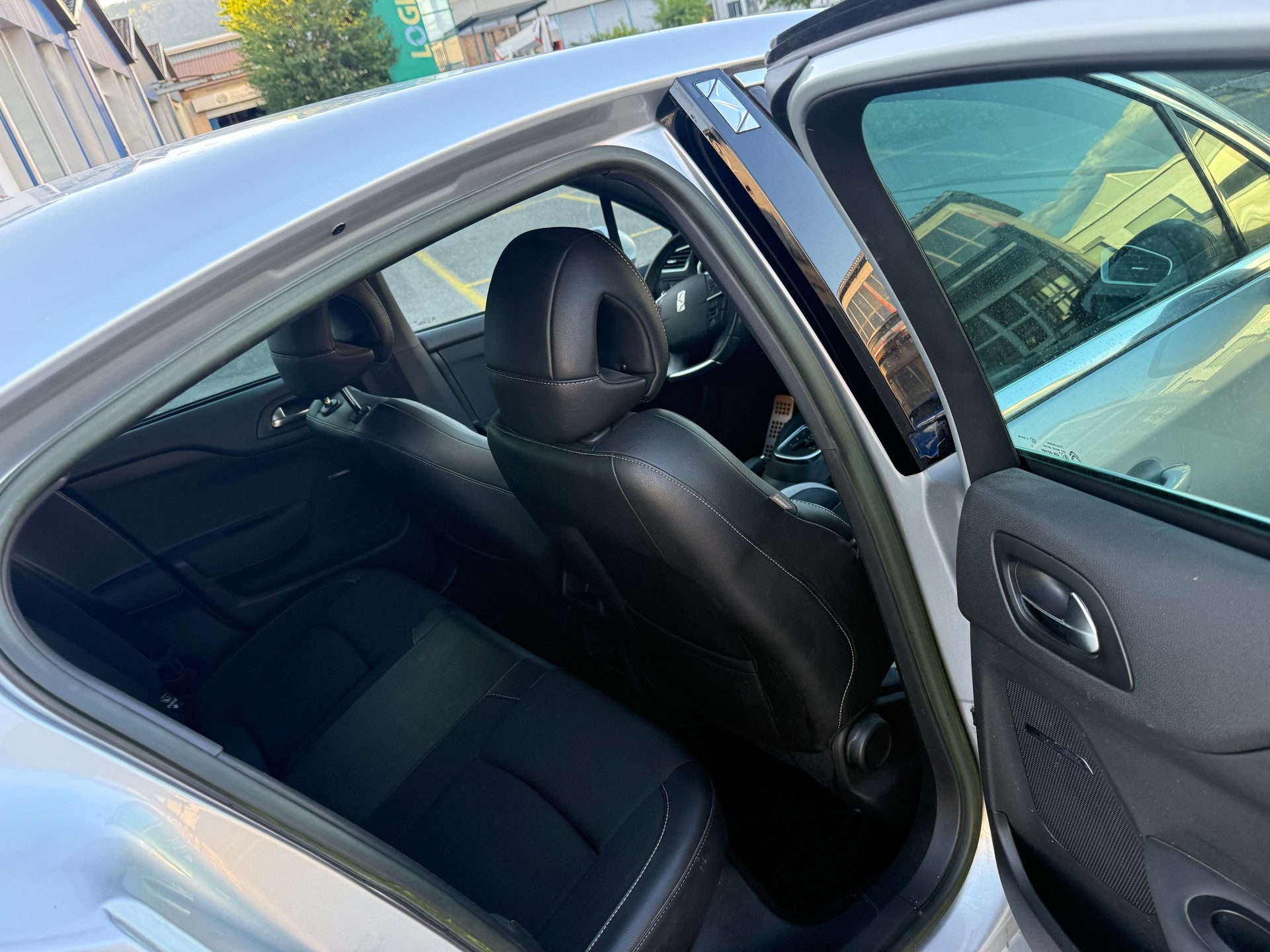 DS AUTOMOBILES DS4 1.6 THP Automatic-image-10