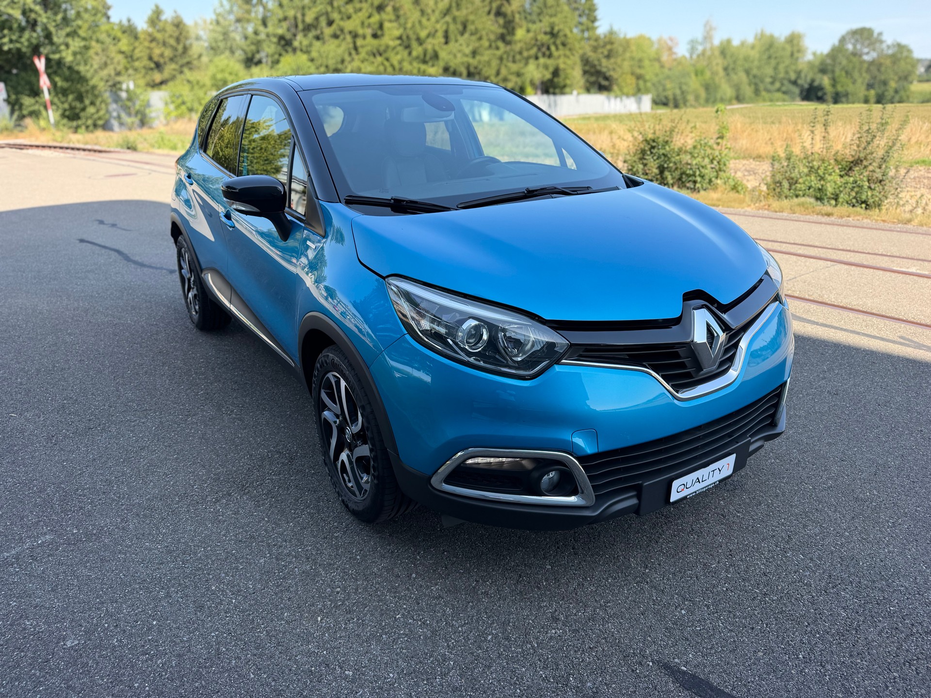RENAULT Captur 1.2 T 16V Swiss Edition EDC-image-2