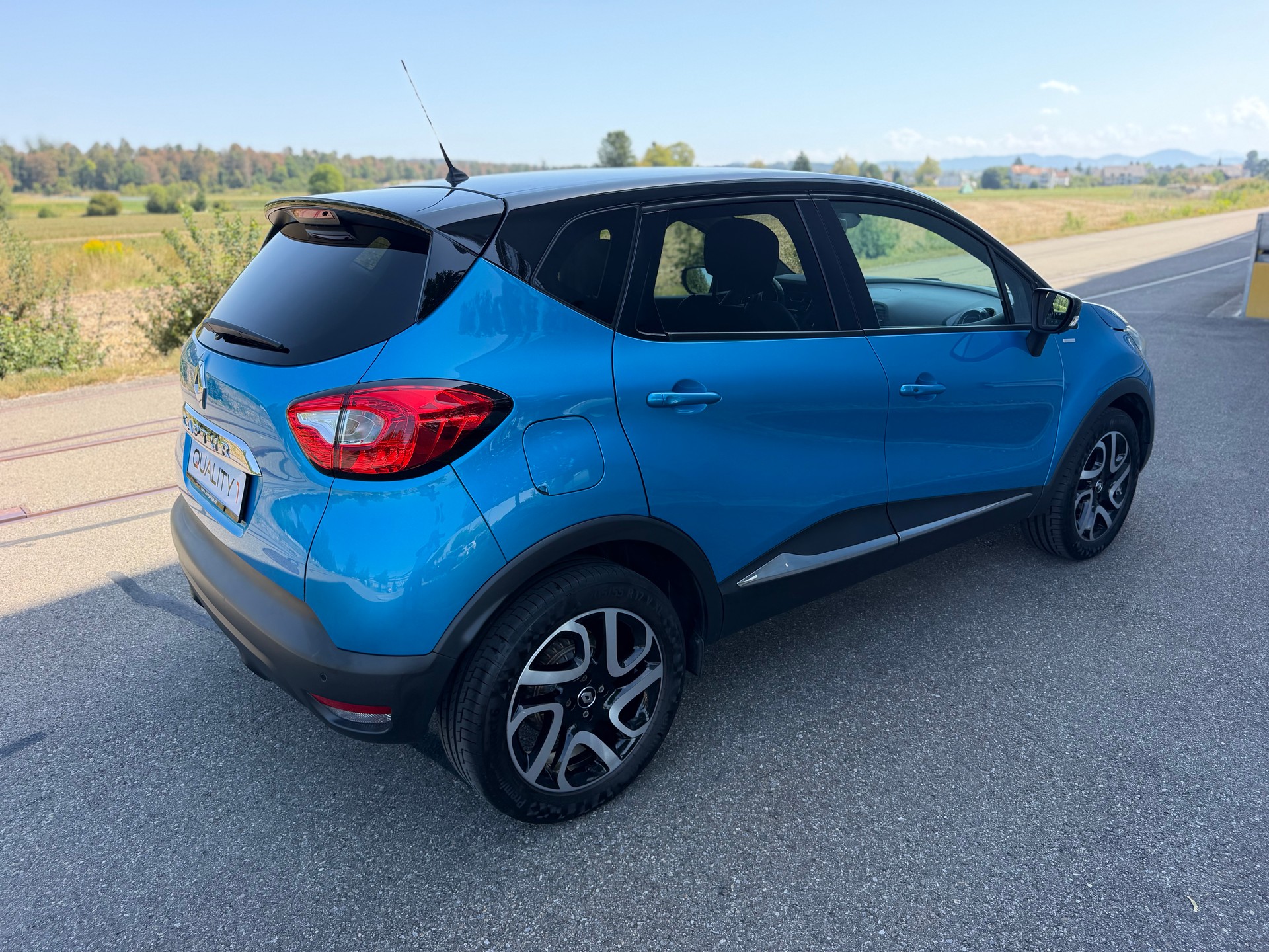 RENAULT Captur 1.2 T 16V Swiss Edition EDC-image-4