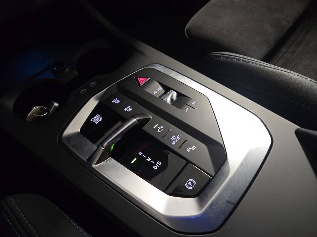 BMW 123 xDrive M Sport Steptronic-image-11