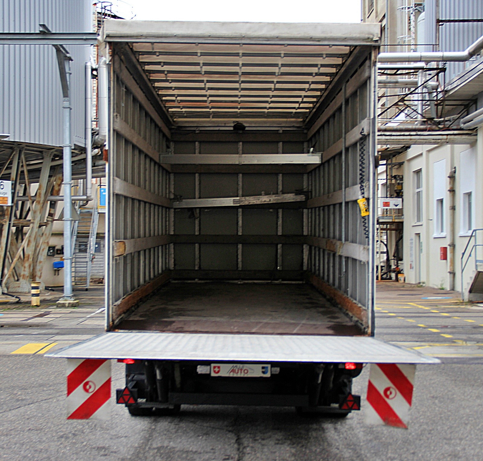 VW CRAFTER-image-15