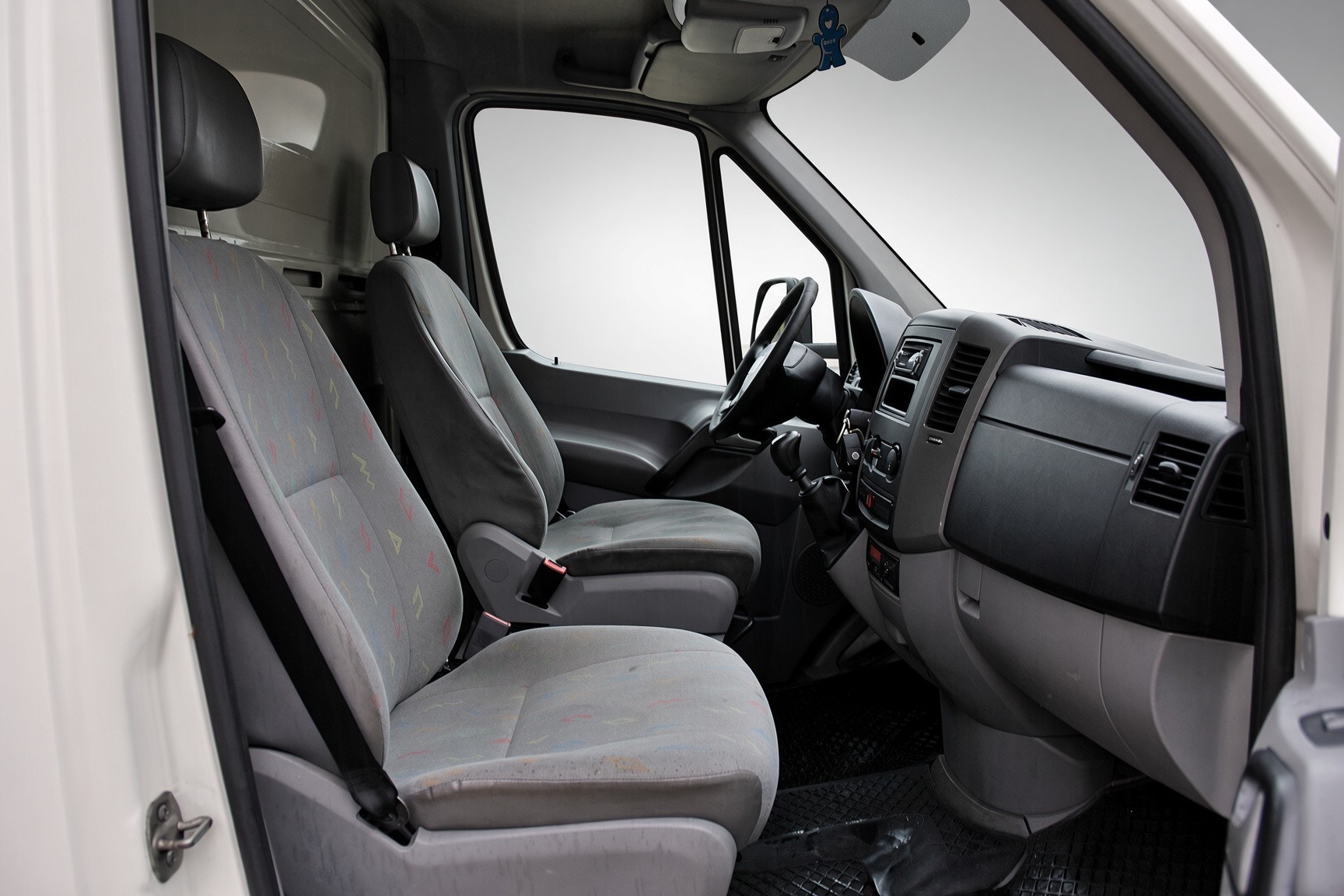 VW CRAFTER-image-11