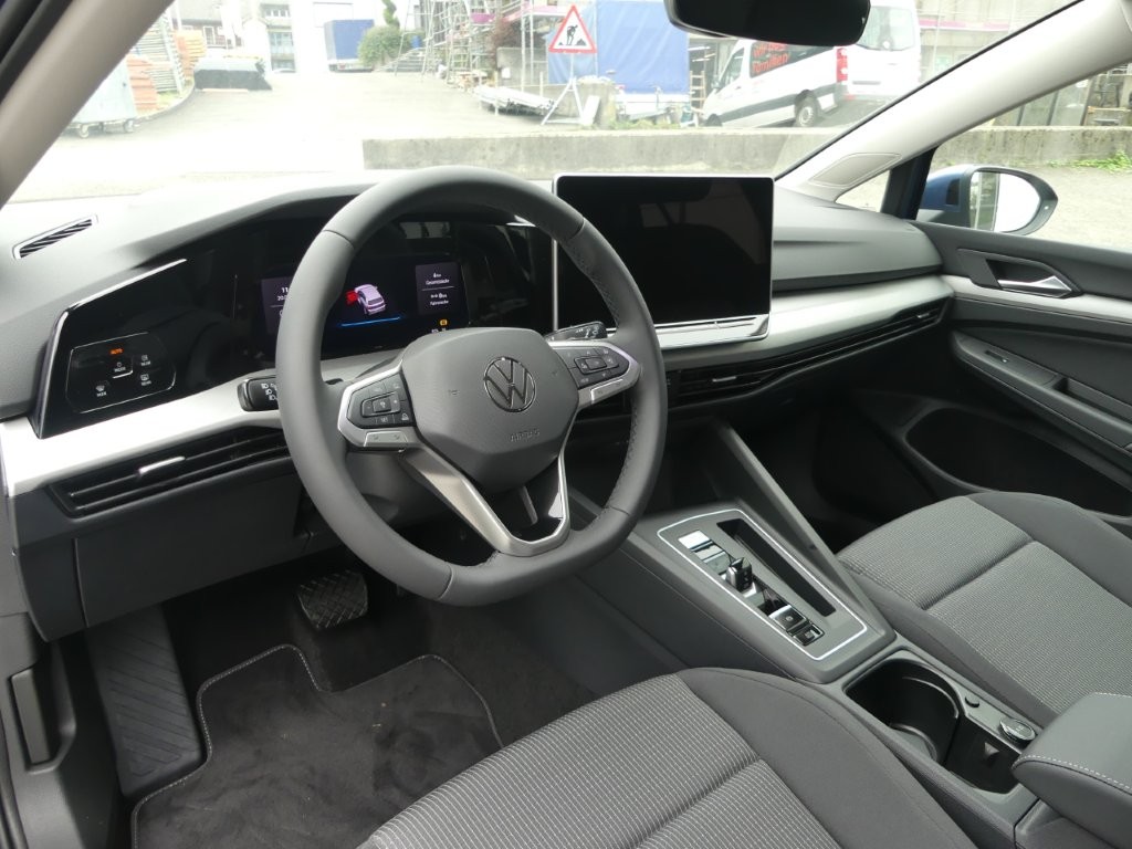 VW Golf 1.5 e TSI mHEV Value DSG-image-6