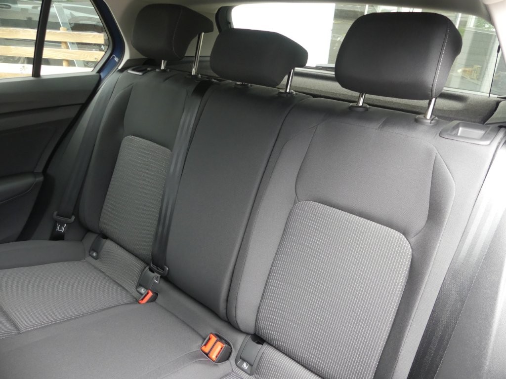 VW Golf 1.5 e TSI mHEV Value DSG-image-11
