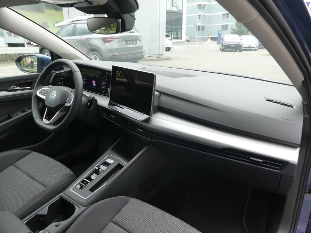 VW Golf 1.5 e TSI mHEV Value DSG-image-8