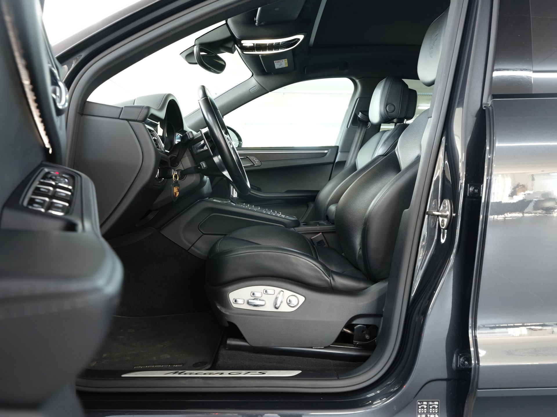 PORSCHE Macan GTS PDK *Bose* *Panorama* *Sportabgassanlage*-image-21