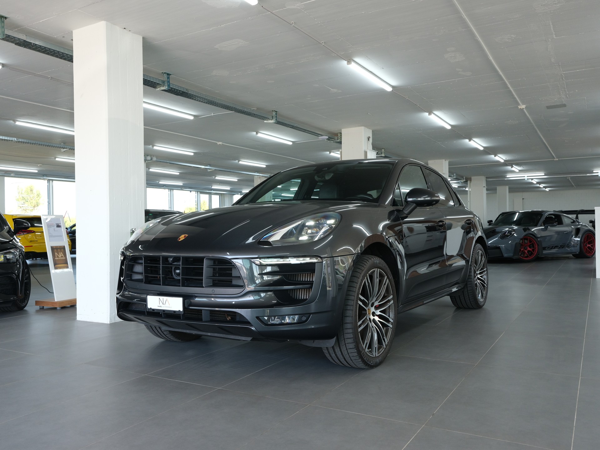 PORSCHE Macan GTS PDK *Bose* *Panorama* *Sportabgassanlage*-image-8