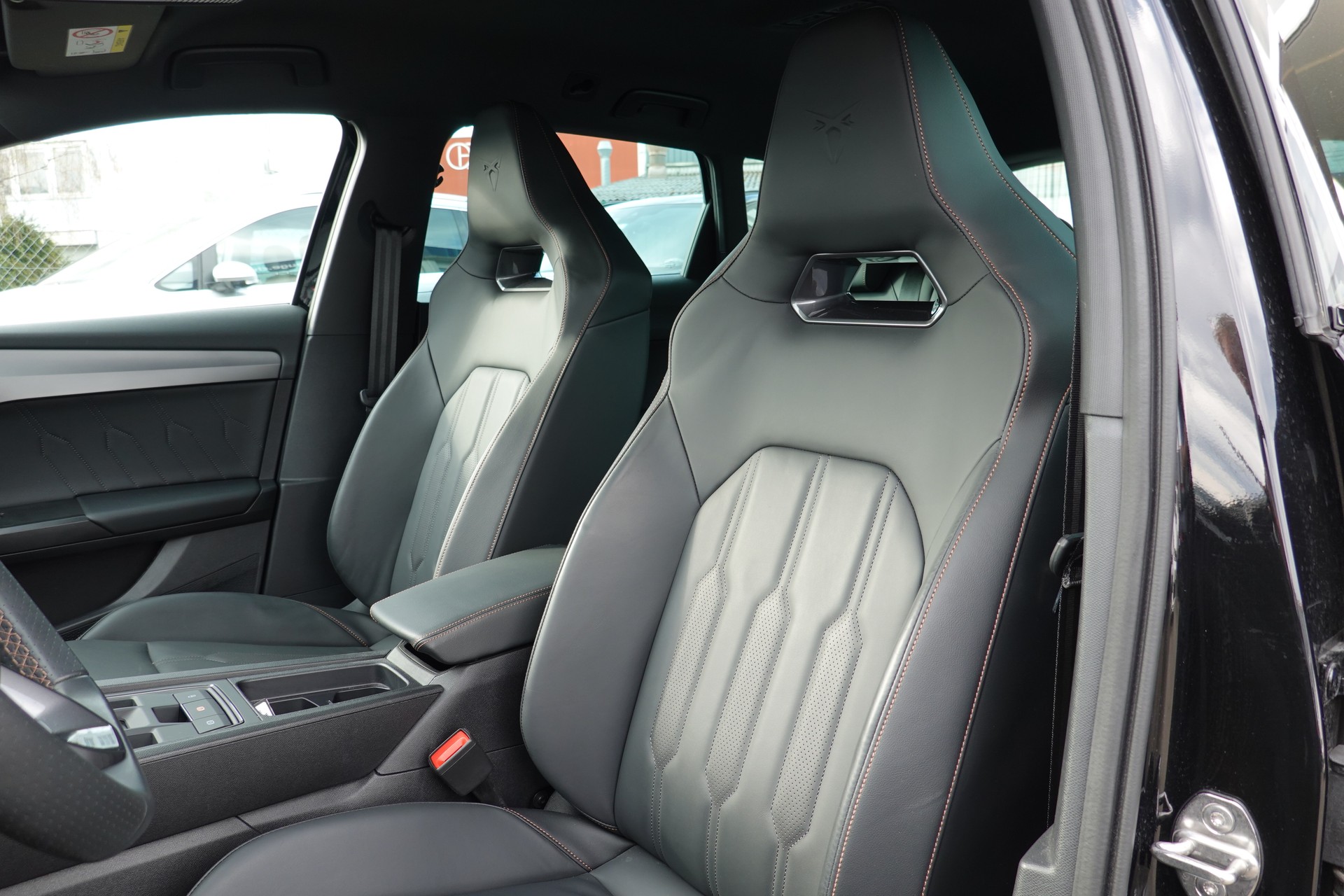CUPRA LEON ST 2.0 TSI VZ DSG 4-DRIVE - 310 PS-image-14