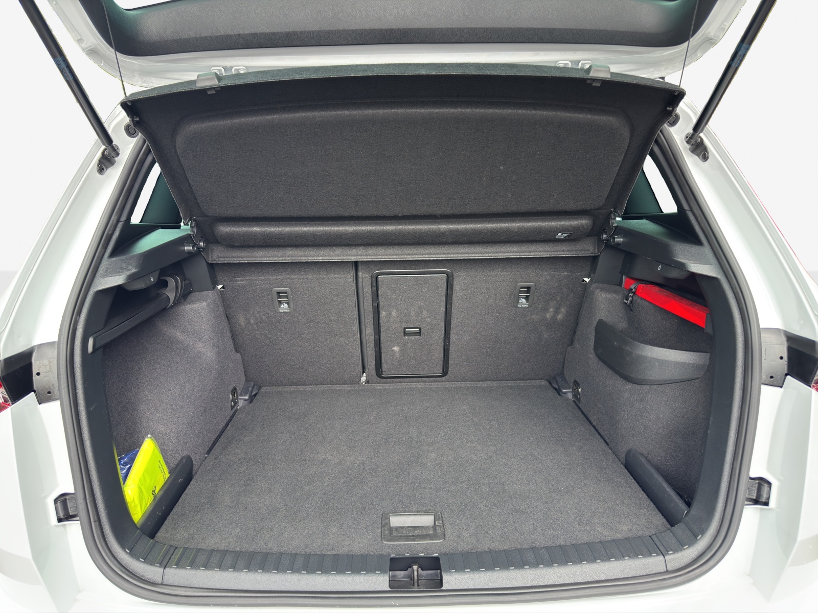 SKODA Karoq 2.0 TSI SportLine 4x4 DSG-image-12