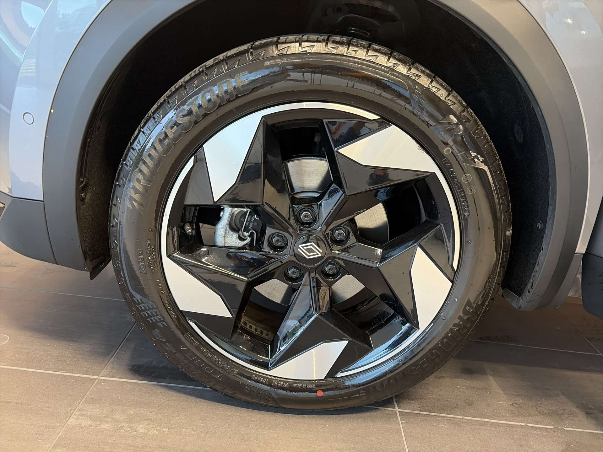 RENAULT Captur 1.8 E-Tech 160 Techno DHT-Automat-image-8