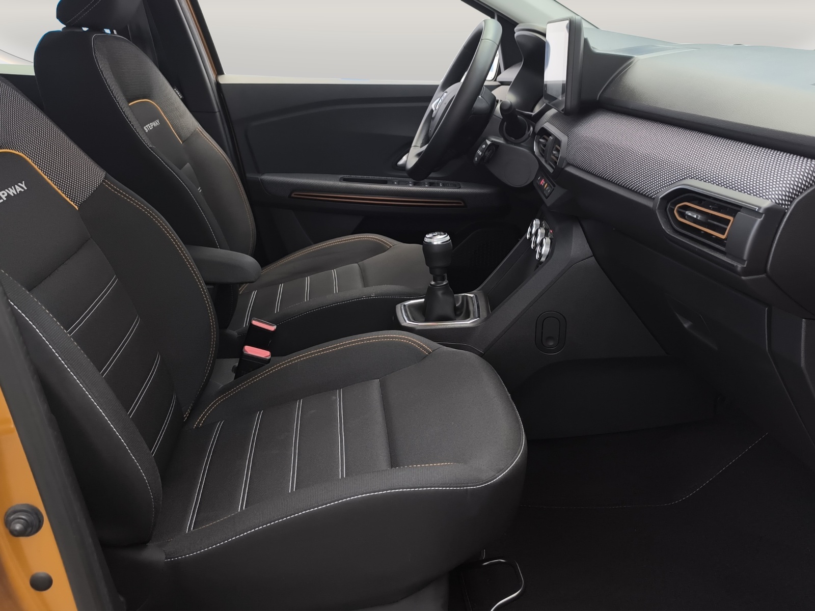 DACIA Sandero Stepway TCe 90 Comfort mit Spurwechselassistent - Rückfahrkamera - Navi-image-8