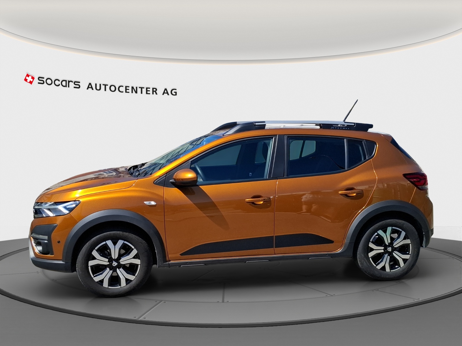 DACIA Sandero Stepway TCe 90 Comfort mit Spurwechselassistent - Rückfahrkamera - Navi-image-6