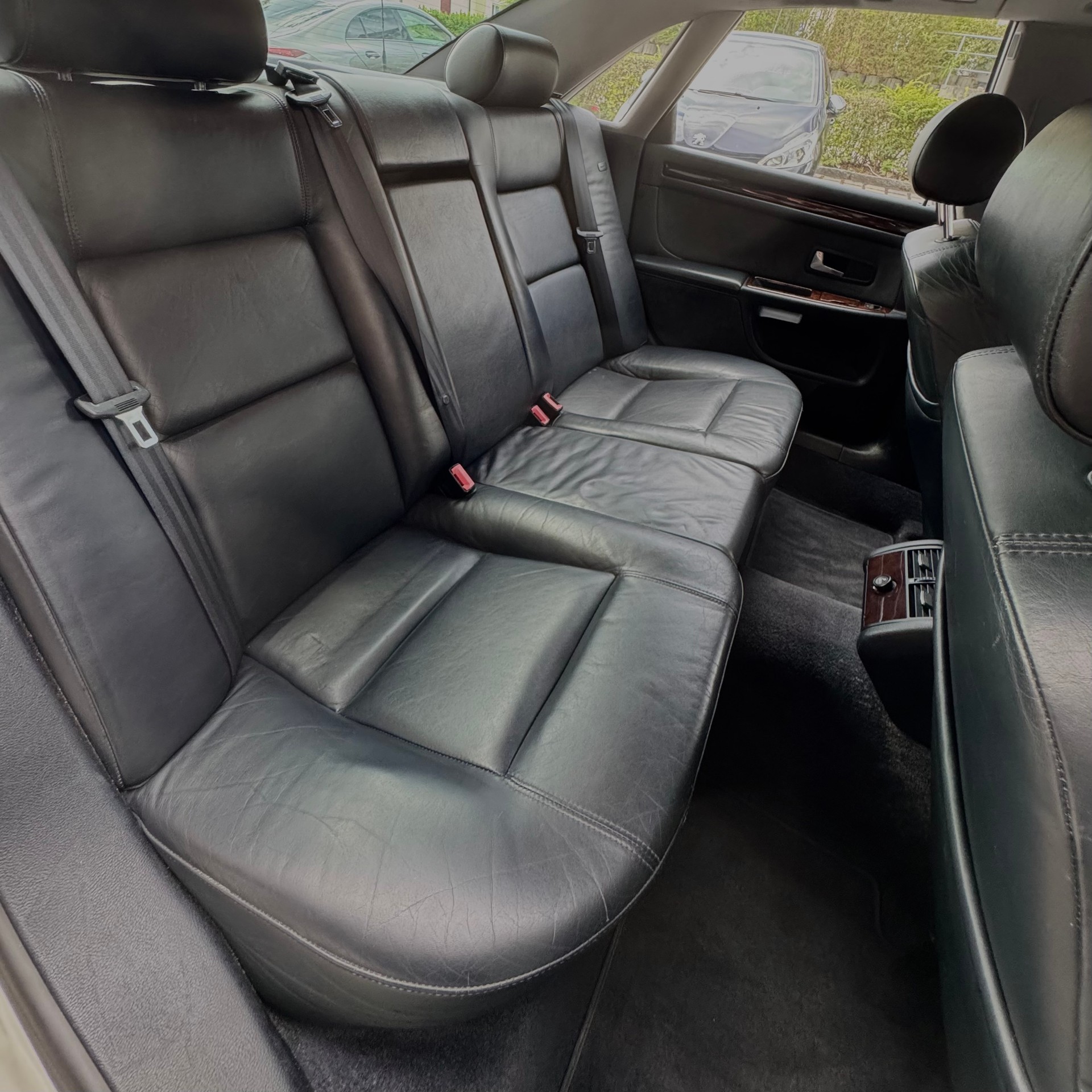 AUDI S8 4.2l quattro, facelift-image-4